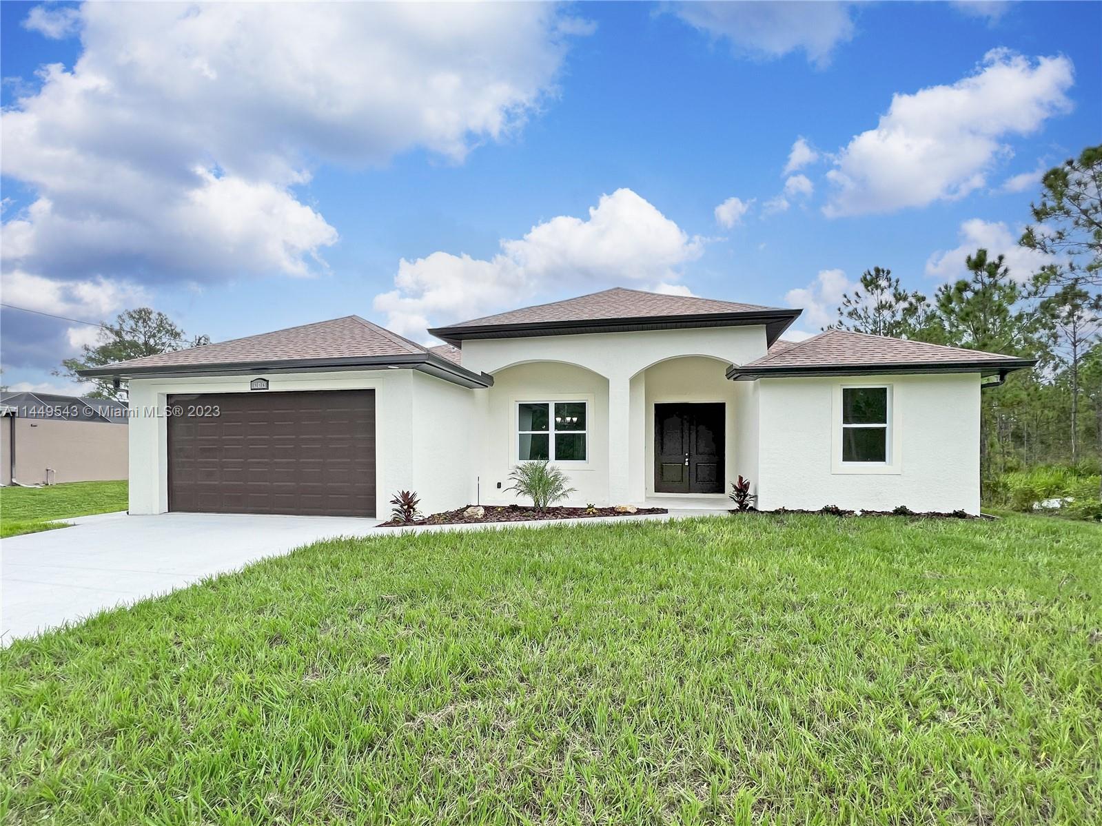 916 Rush, Lehigh Acres, FL 33972