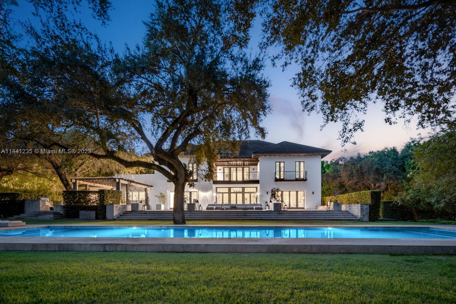 This sophisticated contemporary estate is set on 1.71 acres (74,525 sf lot) of lush grounds designed by Enzo Enea with architecture by Chad Oppenheim, winner of the 2023 American Prize for Architecture. Located in the exclusive gated community of Journey’s End Estates and designed by AD100 Sawyer | Berson. High ceilings and abundant light throughout. The interior portion spans 8,935 
sf with 6 bedrooms and 6.5 bathrooms, primary suite with 2 large walk-in closets, a sweeping living/dining/entertaining area, an ample chef’s kitchen, a separate office space and a library. Large saltwater pool, private dock and tennis courts exclusive to Journey’s End. This house was completely renovated in 2017. A great estate for art collectors.