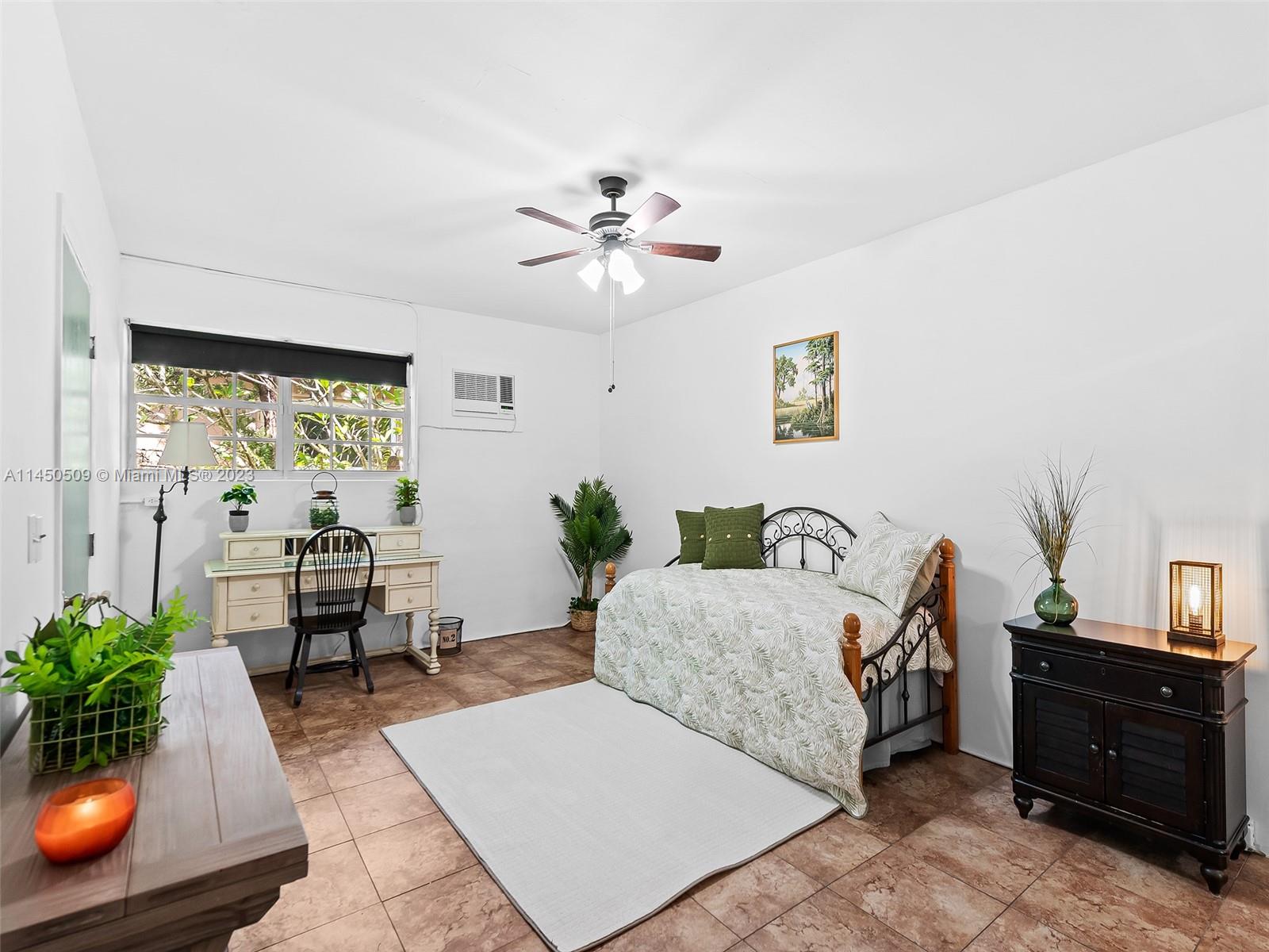 Listing Photo 17