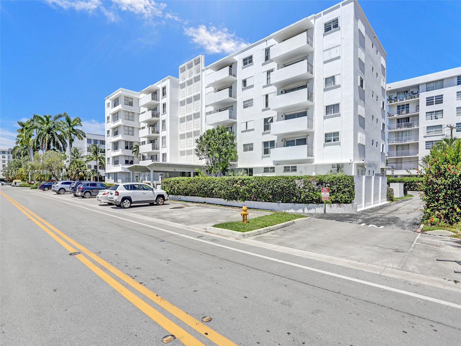 A Great and Spacious condo in a quiet building in Bay Harbor Islands. 1 bedroom, 2 full bathrooms. Top-rated school, shopping, parks, and beaches. Extra storage room, walking closet, pool, and 1 reserved parking space.