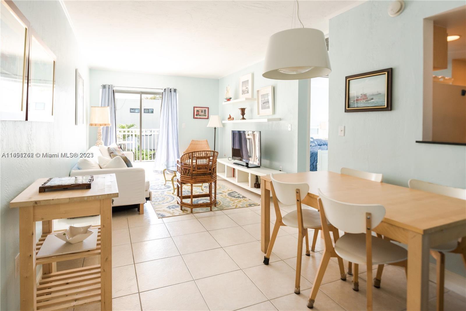 Cozy Island Retreat. Fully furnished and equipped one bedroom, one bathroom and a boutique building. Bright, Plenty of light located on the top floor with balcony. One parking space. Renovated building. One block away from beach access and Crandon Blvd, Winn Dixie and Restaurants