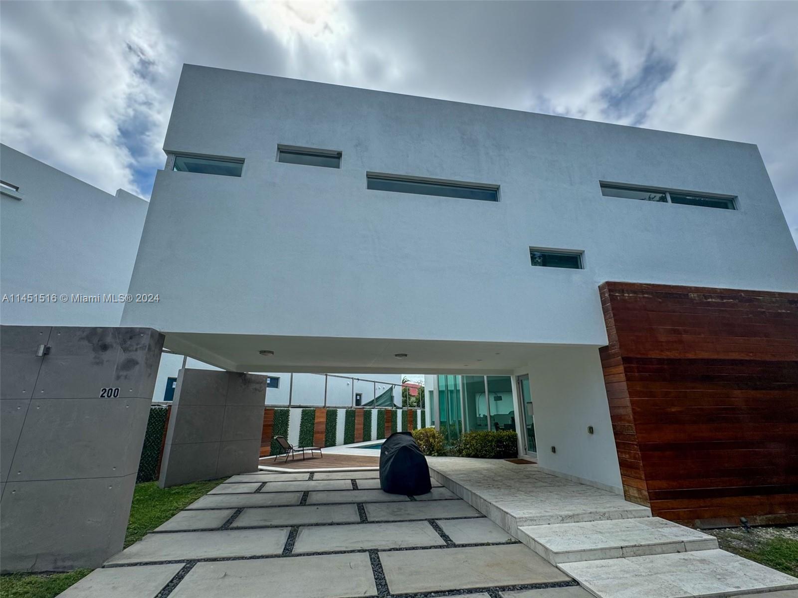 Great opportunity to own a single-family home in The Roads. Built in 2020, this one-of-a-kind property features 3 bedrooms, 3 baths, plus a den! Open concept, spacious backyard, and beautiful panoramic view of the pool. Huge master suite with jacuzzi and spacious walk-in closets. Located minutes from Brickell, Coconut Grove, and Key Biscayne. The homeowner has recently taken a significant step toward energy efficiency and sustainability by installing a total of 37 solar panels.