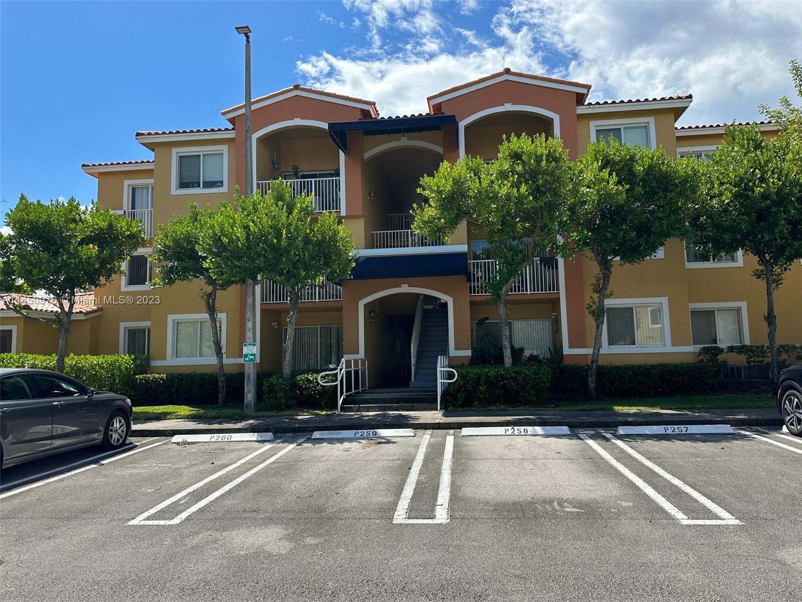 Top floor, Spacious & well laid out 2/2 condo on 2nd floor overlooking nicely landscaped green foliage area with partial lake views from balcony! Split layout of both rooms ideal for privacy. Features open ended kitchen w/ white cabinetry & granite countertops overlooking living/family room. Pantry in kitchen. Separate, cozy breakfast/dining area. Fully tiled floors thru-out & laminate in rooms. Unit very well maintained. 2 spacious rooms w/ en-suite bathrooms with roman tub/shower & full vanities. 2nd room bathroom also serves as guest bathroom. Also features laundry room inside unit with front load washer/dryer set. Walk-in closets on both rooms plus additional closet space. Community close to A+ schools, nearby expressways, shops and dining. Priced to sell! Call LA for additional info.