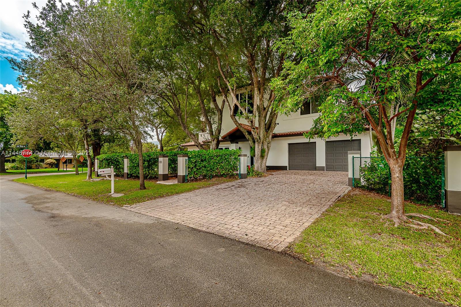 3600+ sq ft in gorgeous Pinecrest! 4 bdrm/5 bath. Fully designer renovated for modern luxury. Faux wood light oak floors. Open floor plan with high ceilings. Light and bright. Large Living and Florida rooms open to new custom kitchen w/ subzero fridge, invisible stove, walk-in pantry and huge island. Separate dining room. Huge upstairs master w/ sitting/office areas, large his/her closets and balcony. Elegant master bath w/ two person shower and soaking tub. 2 more bdrms upstairs/1 downstairs, each w/ own gorgeous baths. All hurricane impact doors and windows. Two car garage. Amazing location in lush exclusive neighborhood. Blocks to US1 and SR826--no school zones in between. All Palmetto "A" schools. Minutes to best private schools, Dadeland, S. Mia and Grove. Close to airport.