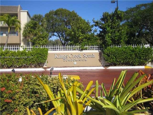 Very desirable unit in kings creek south. Totally remodeled: New Kitchen cabinets, Granite counter tops, Stainless steel appliances, tile floors throughout, bathrooms with tile, completely painted. Gated and Secured Community with Beautiful Pool Area and Jacuzzi, club House, Billiard Room, Tennis Court, gym and weight room. Management On Site. Close to Expressways, Baptist Hospital, Dade land Mall & Metro rail. Unit is rented until January 6th, 2024.