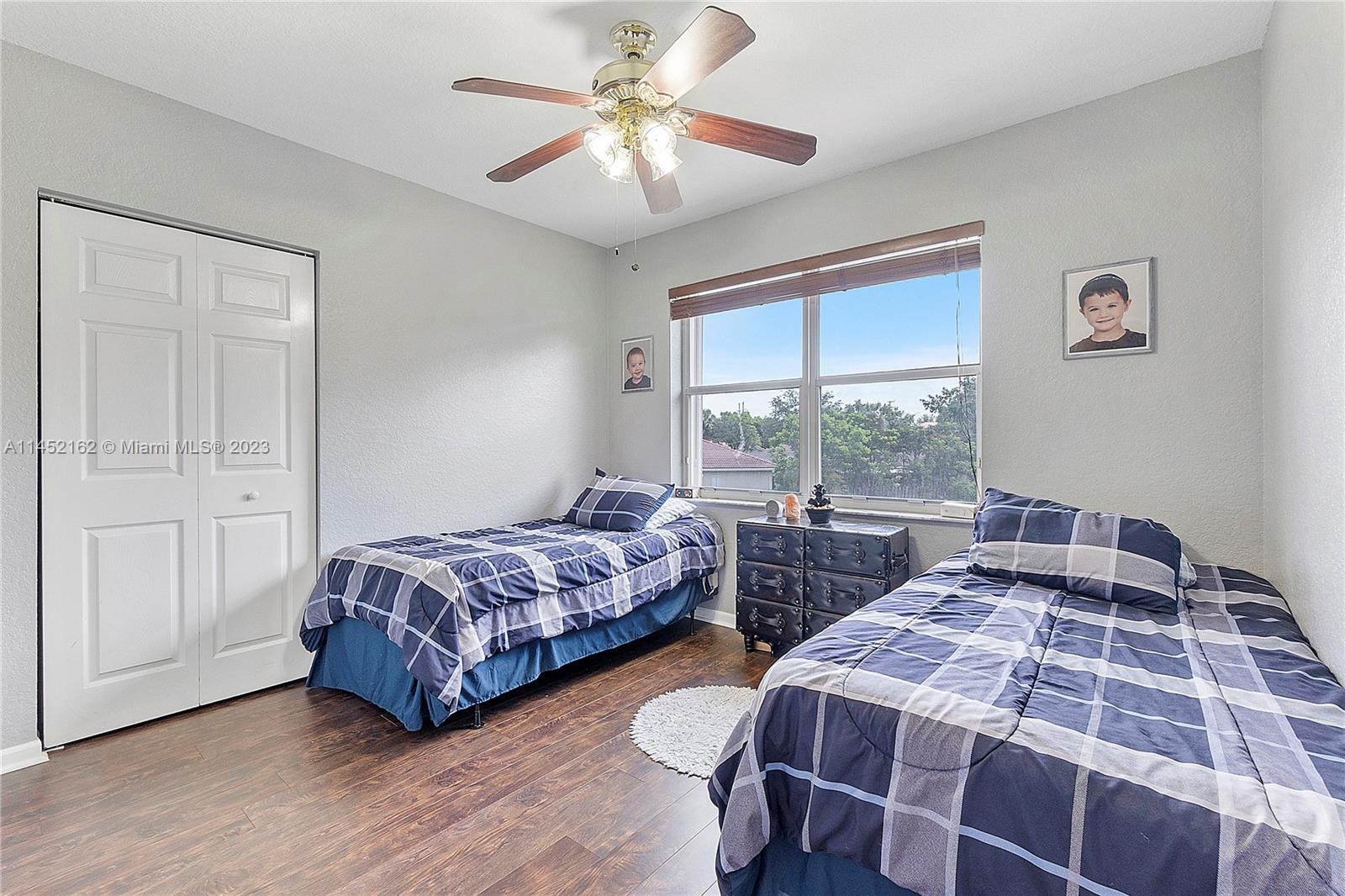 Listing Photo 12