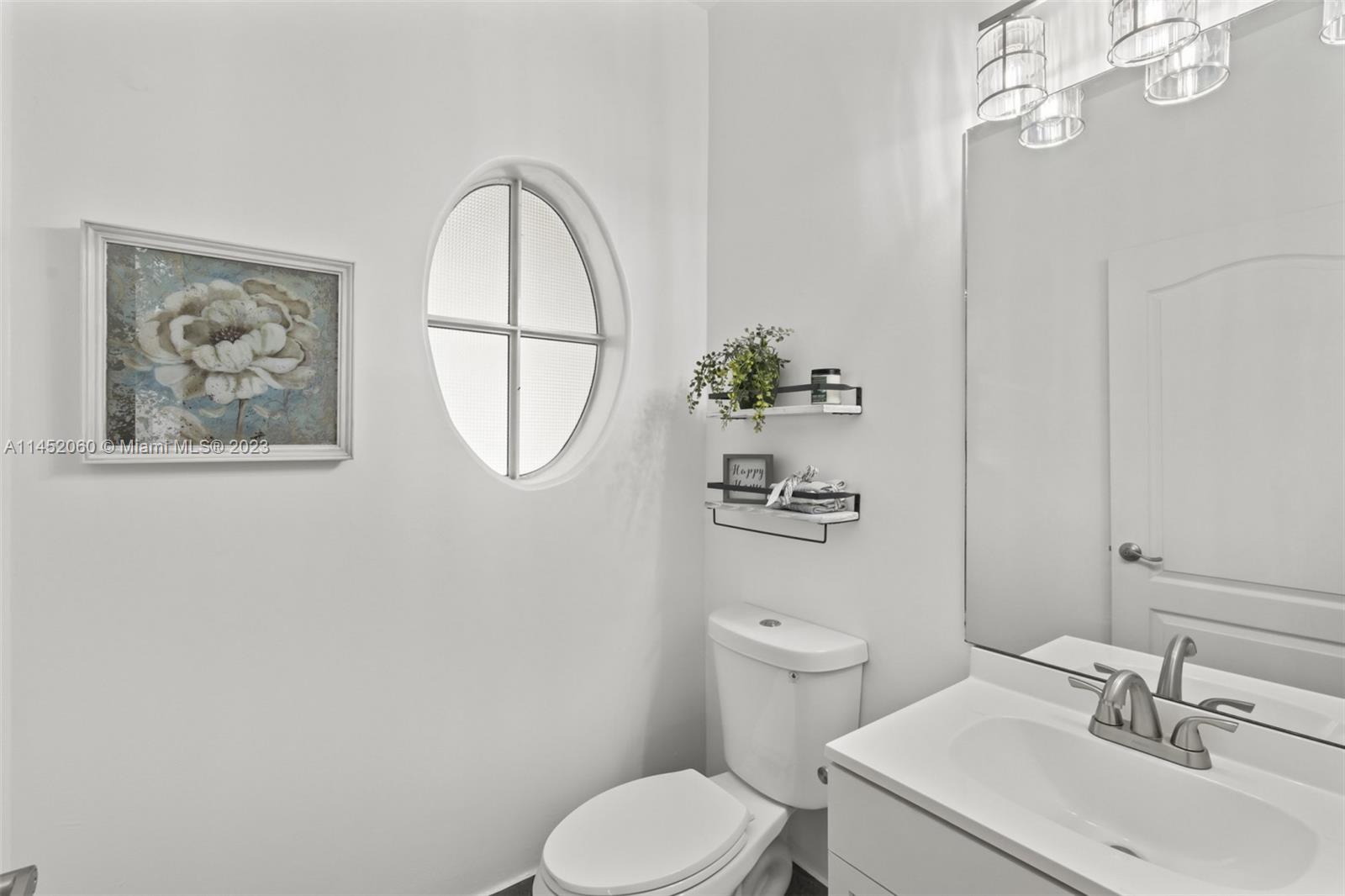 Listing Photo 8