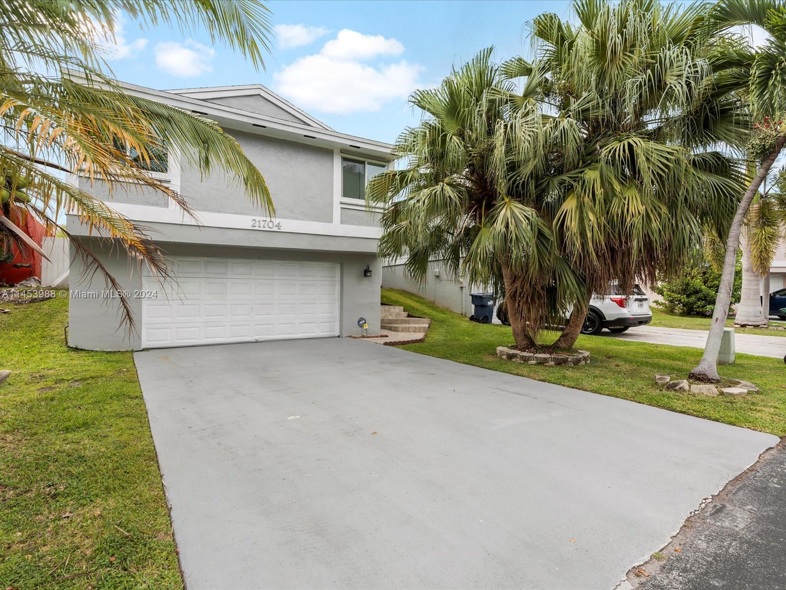 For rent - move in ready/fully furnished two story single family home in Lakes by the Bay. House features tile floors in the living/dining area, granite counter tops, stainless steal appliances, fenced porch and two car garage. A great community has many amenities including pools, recreational areas and tennis courts. For more details and showings please contact listing agent. By appointment only.