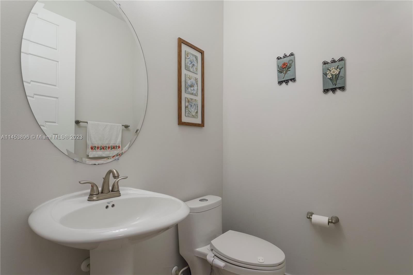 Listing Photo 10