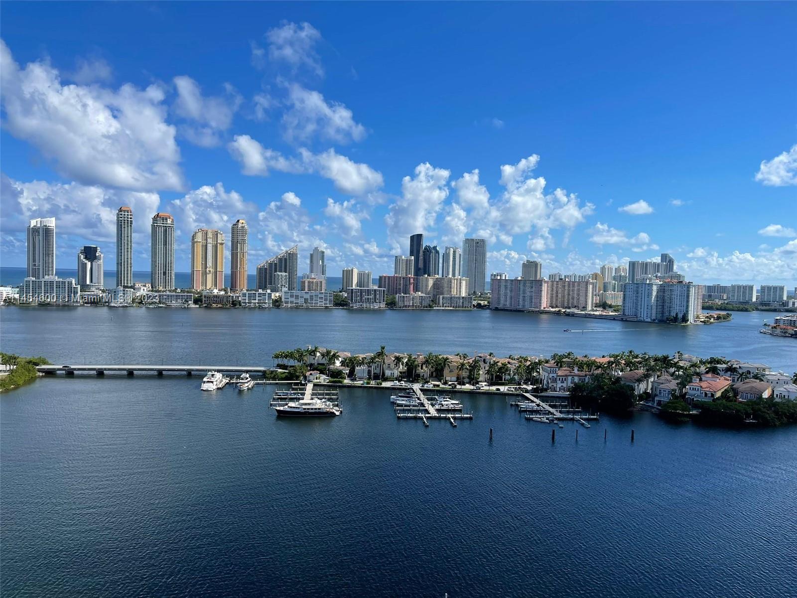 ONE FURNISHED APARTMENT OF THE MOST BEAUTIFUL BUILDINGS IN AVENTURA, SPECTACULAR INTRACOASTAL AND OCEAN VIEWS. 3 BEDROOMS, 3 FULL BATHROOMS, ALL BEDROOMS SUITES, HUGE DEN, TWO BALCONIES, CUSTOM MADE CLOSETS, 2 POOLS, FULL SERVICE SPA, GYM, TENNIS COURTS, INSIDE AND OUTSIDE PLAYGROUNDS, BBQ AREA, 24/7 SECURITY AND VALET PARKING, 5 MINUTES TO AVENTURA MALL, BANKS, SUPERMARKETS, NEAR TO THE BEACH AND MORE. AVAILABLE FOR 6 MONTHS STARTING NOVEMBER 1ST. BEGINNING NOV 4TH, SHOWINGS ON SATURDAYS FROM 11AM-2PM