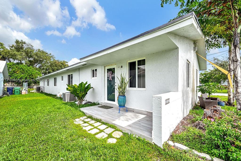 Discover your new rental home at 8780 SW 200th Terrace, Unit #A, Cutler Bay, FL. This remodeled two bedroom
offers convenience and comfort in the heart of Cutler Bay. Located on a prime corner lot, you'll be steps
away from Publix and more. This property features, washer, dryer, impact windows for safety and efficiency.