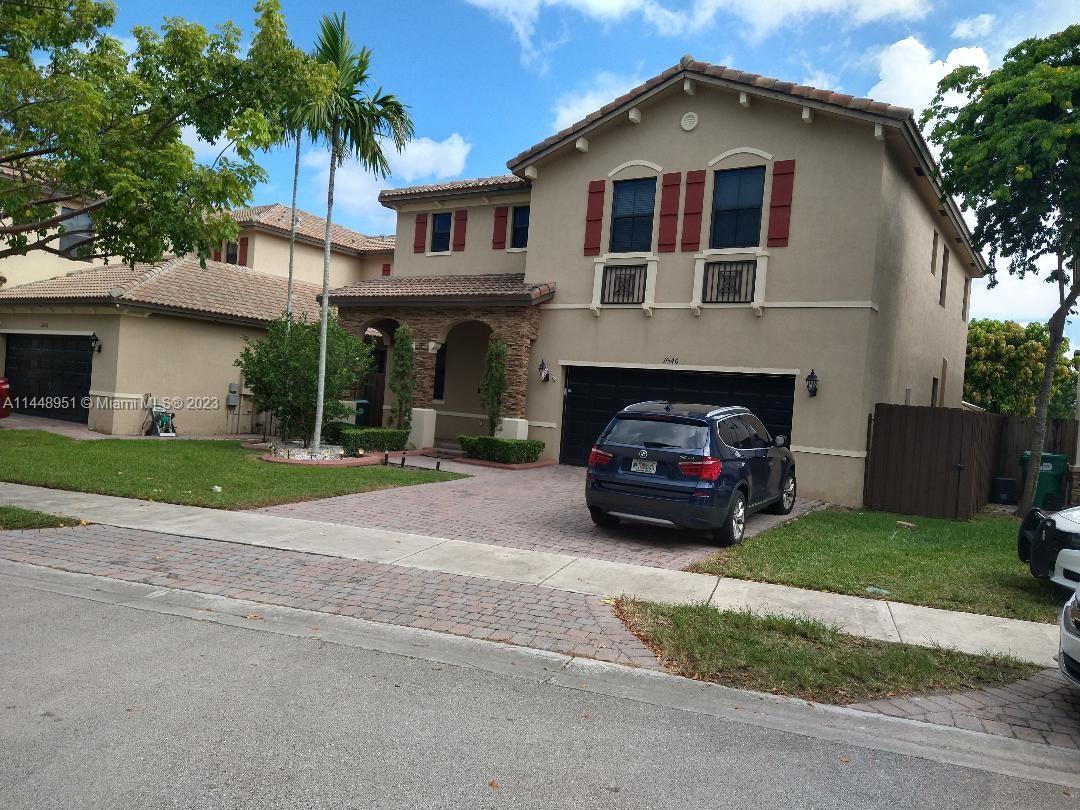 BEAUTIFUL AND AMPLE HOUSE, LOCATED IN A GEAT NEIGHBORHOOD, 2 STORY, VERY CLEAN NICE SIZE PATIO, A/C IN THE GARAGE. NICE CLUB HOUSE, WITH POOL AND MANY ACTIVITIES, WILL BE READY TO MOVE AFTER OCTOBER 15TH 2023. WE CAN SHOW EASY, BASED IN APPOITMENT. THANKS FOR SHOWING