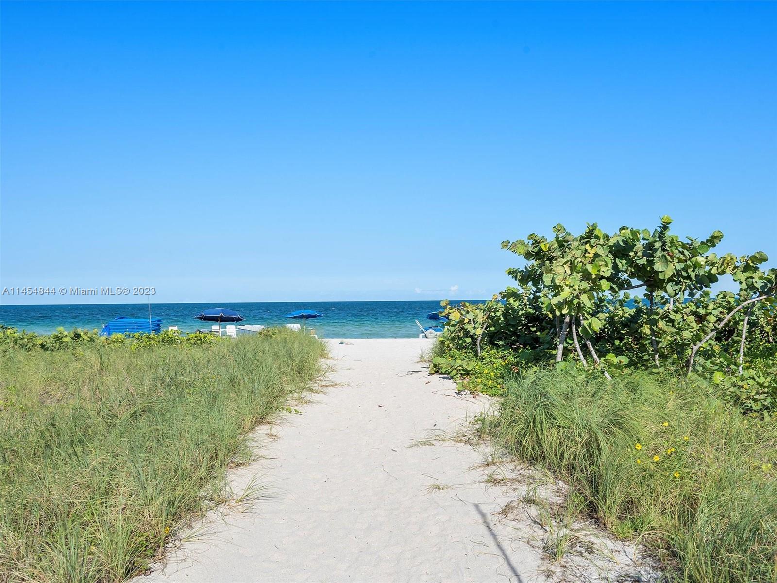 Photo 30 of The Waves Condo Apt 805 in Surfside - MLS A11454844