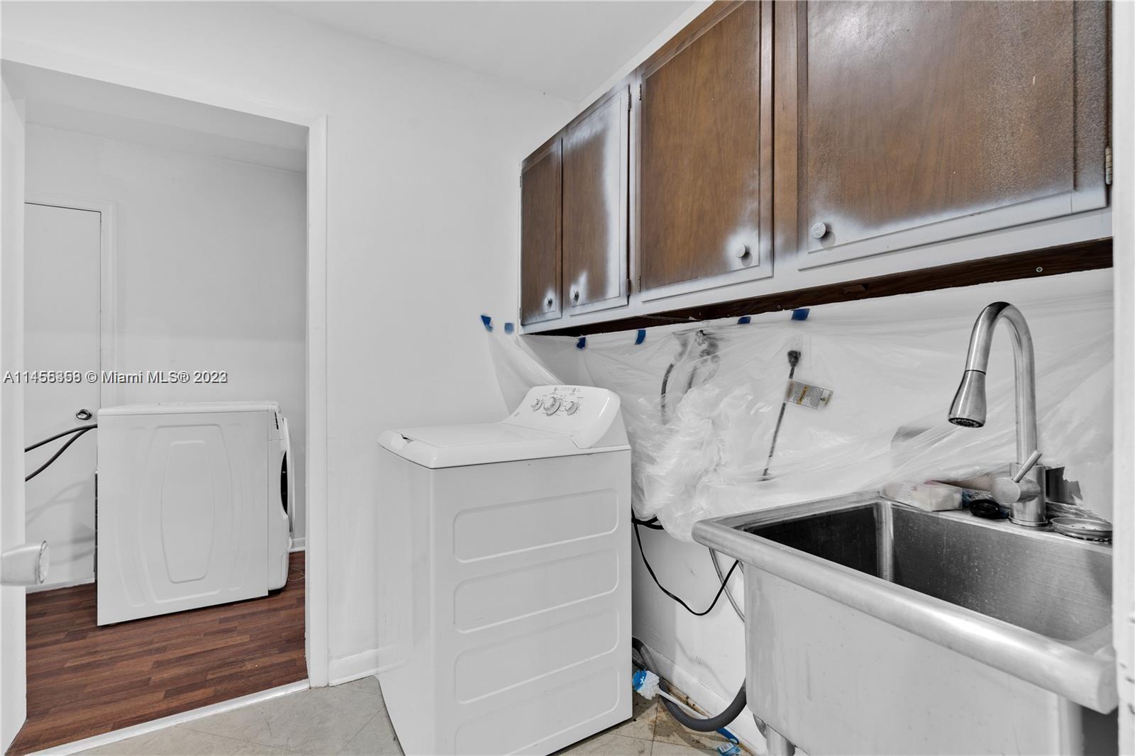 Photo 52 of 1418 NE 57th Ct in Fort Lauderdale - MLS A11455358