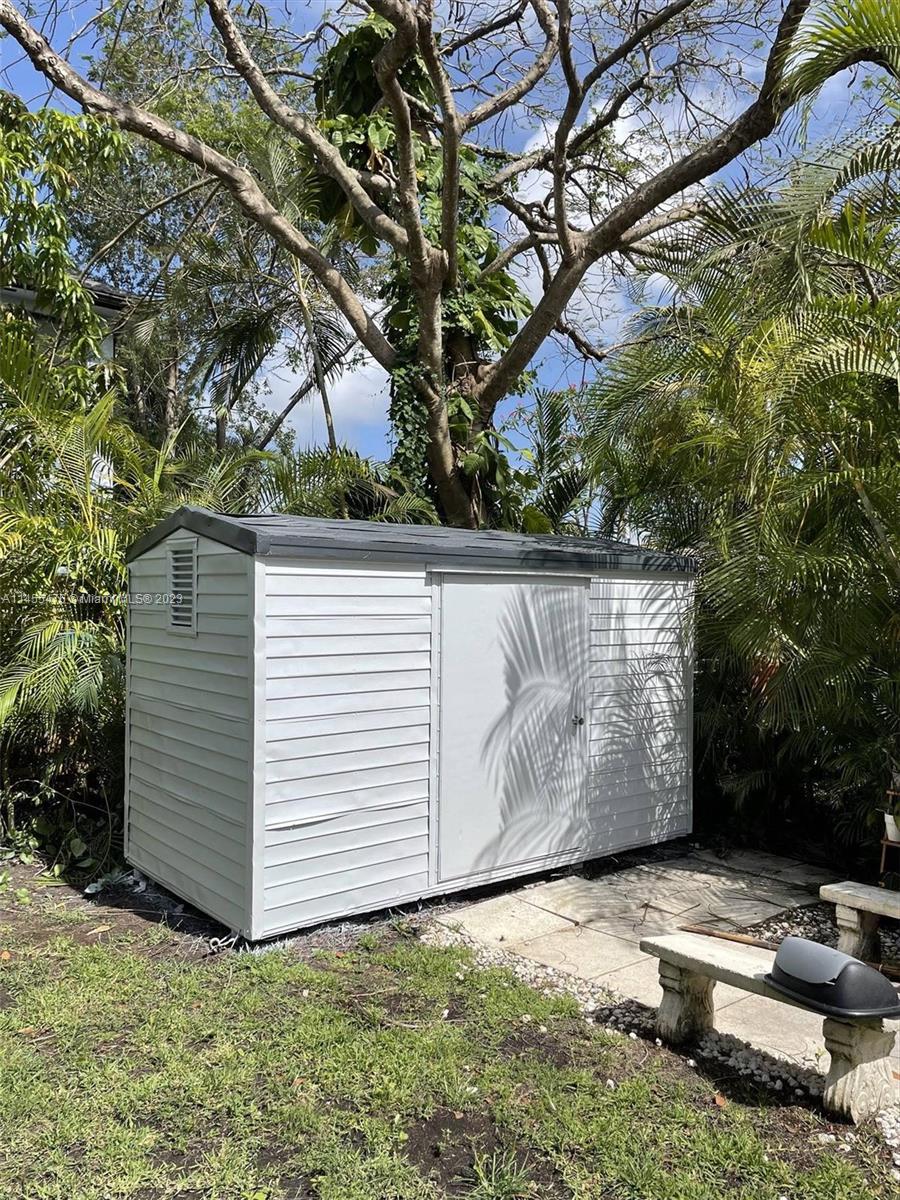 Photo 20 of 6801 SW 83 PL in Miami - MLS A11455476