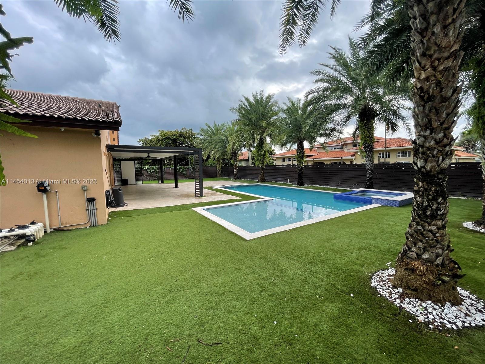 Photo 14 of   in Miami - MLS A11454013