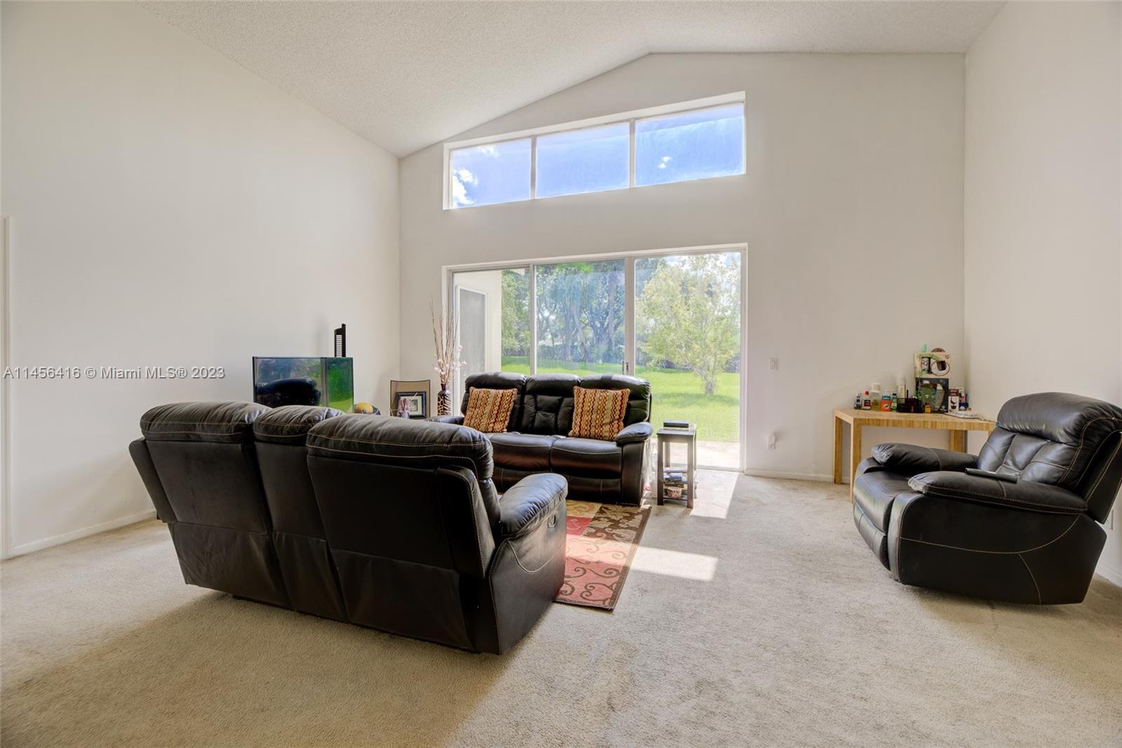 Listing Photo 10