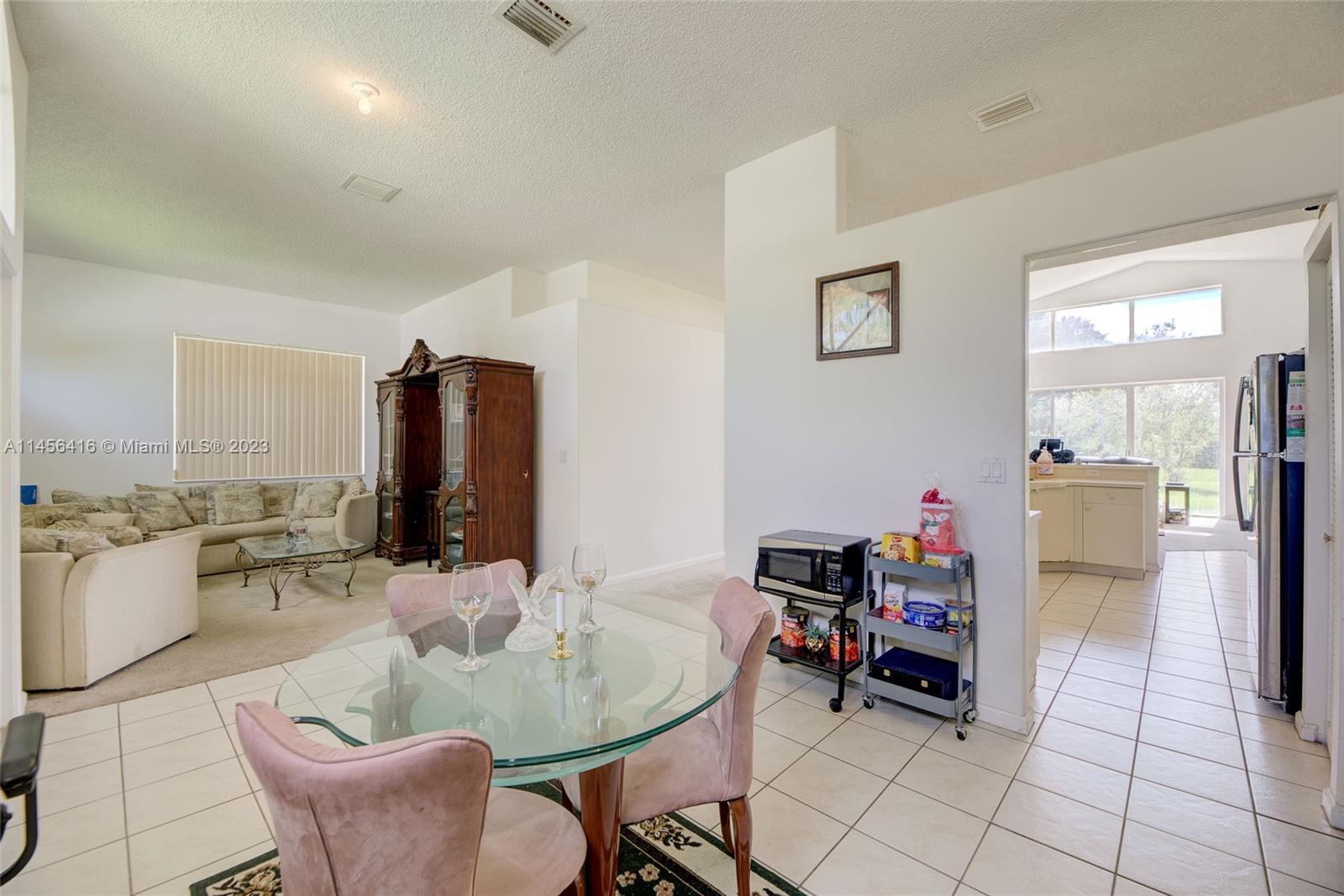 Listing Photo 7