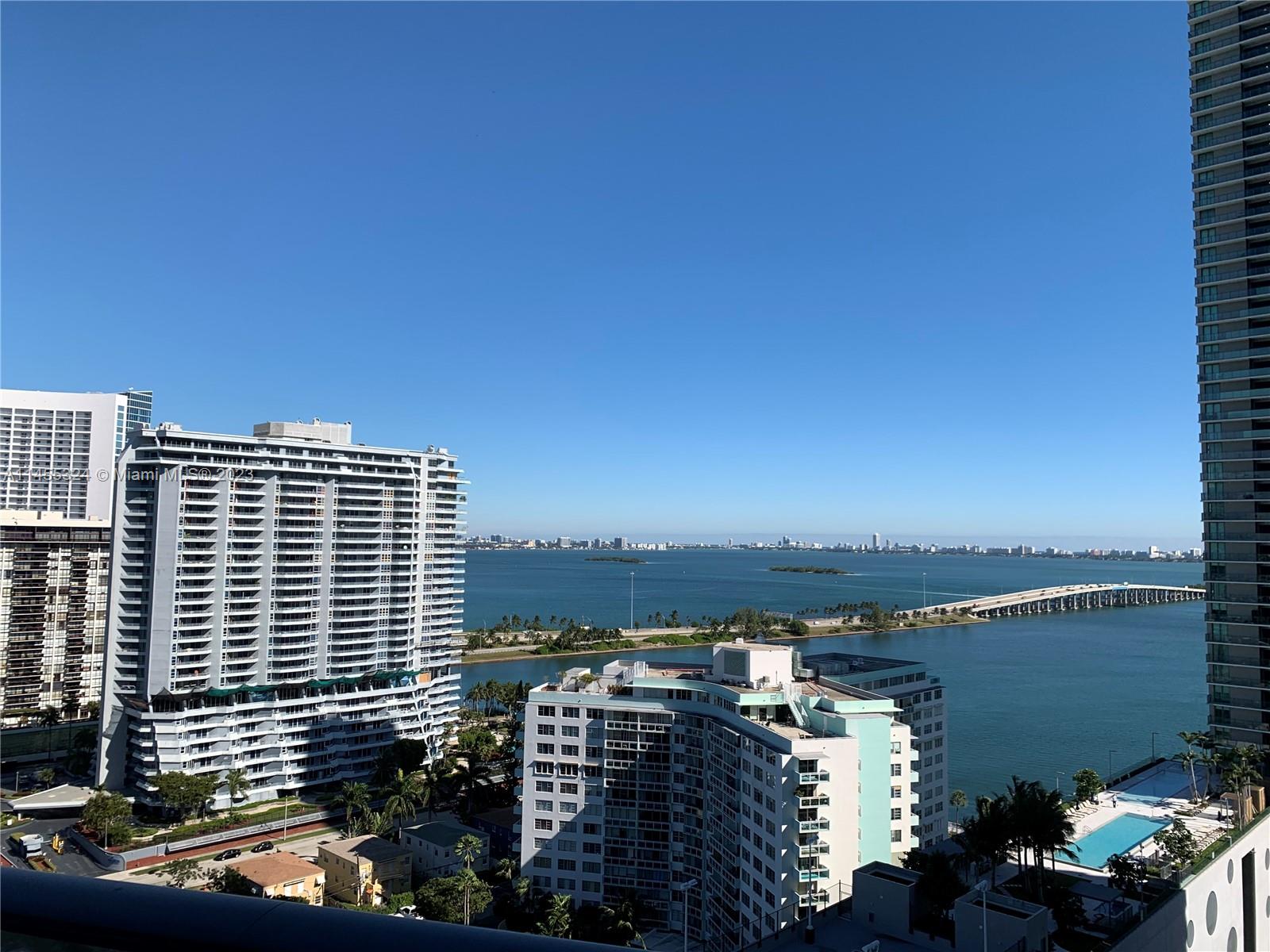 FABULOUS 3 BEDROOM & 2 BATH WITH AMAZING VIEWS! ITALIAN KITCHEN WITH BOSCH APPLIANCES. AMENITIES INCLUDE ROOFTOP LAP POOL WITH 360 DEGREE VIEWS, HEATED SWIMMING POOL, BASKET BALL COURT, TENNIS COURT, FITNESS CENTER POOL TABLE, 3000 SFT PARTY ROOM, KIDS PLAYROOM, BUSINESS CENTER, BBQ AREA. MICHAEL SCHWARTZ AMARA RESTAURANT AND MARINA. WALKING DISTANCE TO MIDTOWN, WYNWOOD AND DESIGN DISTRICT. 24 HOURS NOTICE TO SHOW