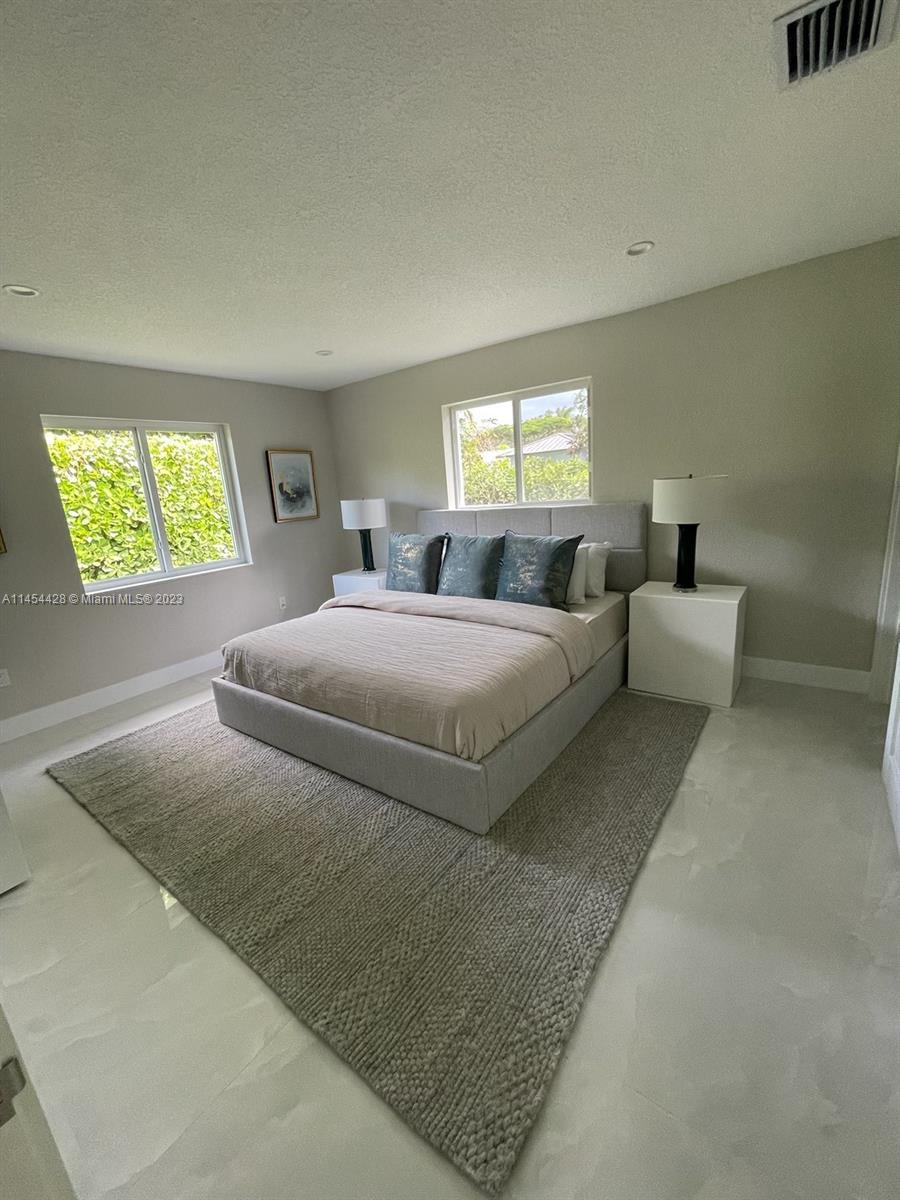 Listing Photo 43