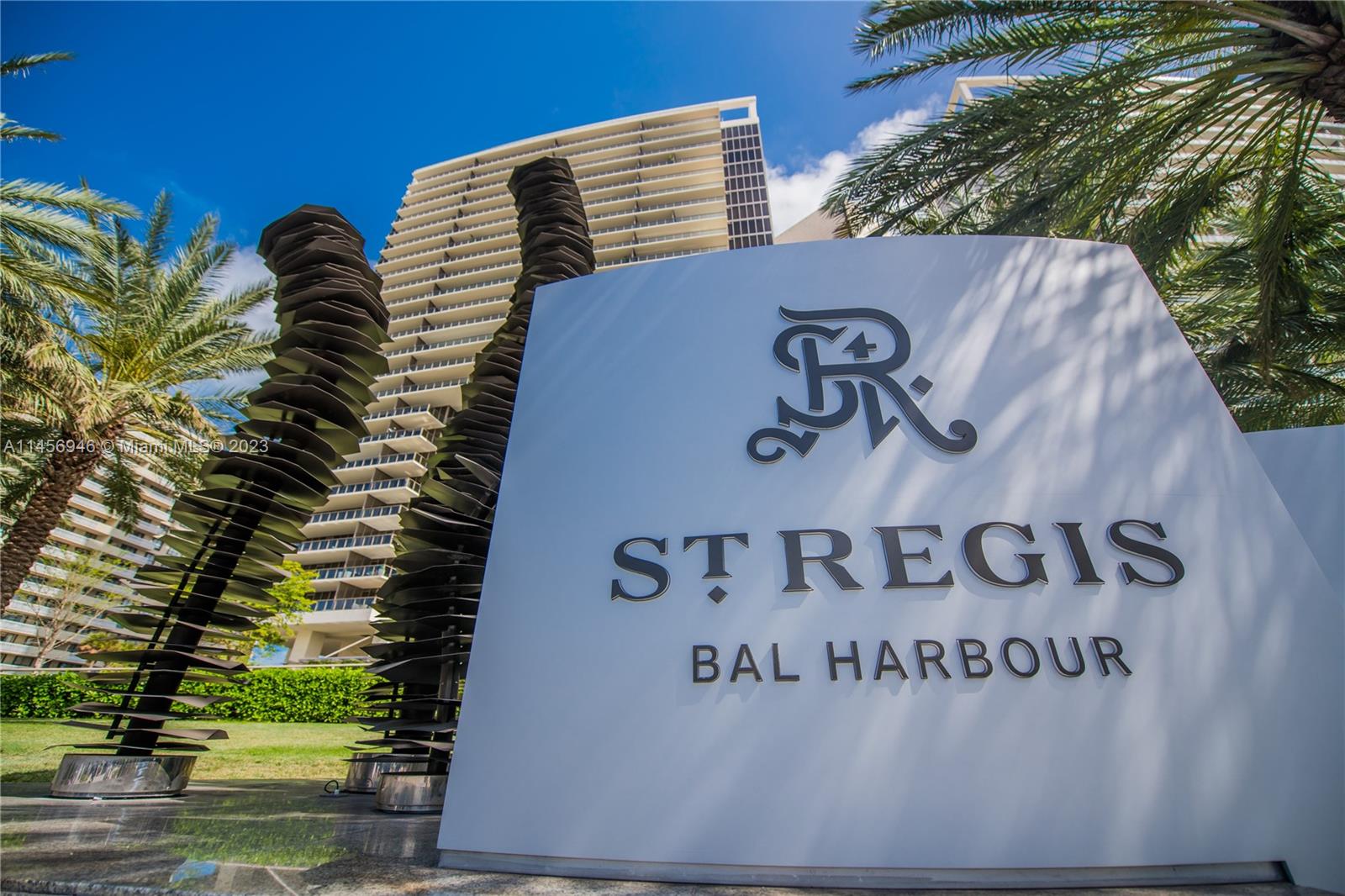 This exquisite 1bed 2 bath residence, fully renovated and designed to perfection at the St. Regis Hotel Bal Harbour!! Its offers two extra-deep terraces, with spectacular ocean views to the north east from every room. Luxuriously appointed, the home includes a decadent master bedroom suite with walk-in closet and oversized bathroom.  Entertain in the flexible living area, where a second full bath is ideal for guest use. The entire residence is replete with fine woods,  and superlative details throughout. The home is located on a high floor of the St. Regis Bal Harbour, where the many amenities of the property are at your fingertips, including three pools, a Remede spa, butler service, and the St. Regis’ spectacular serviced beach.