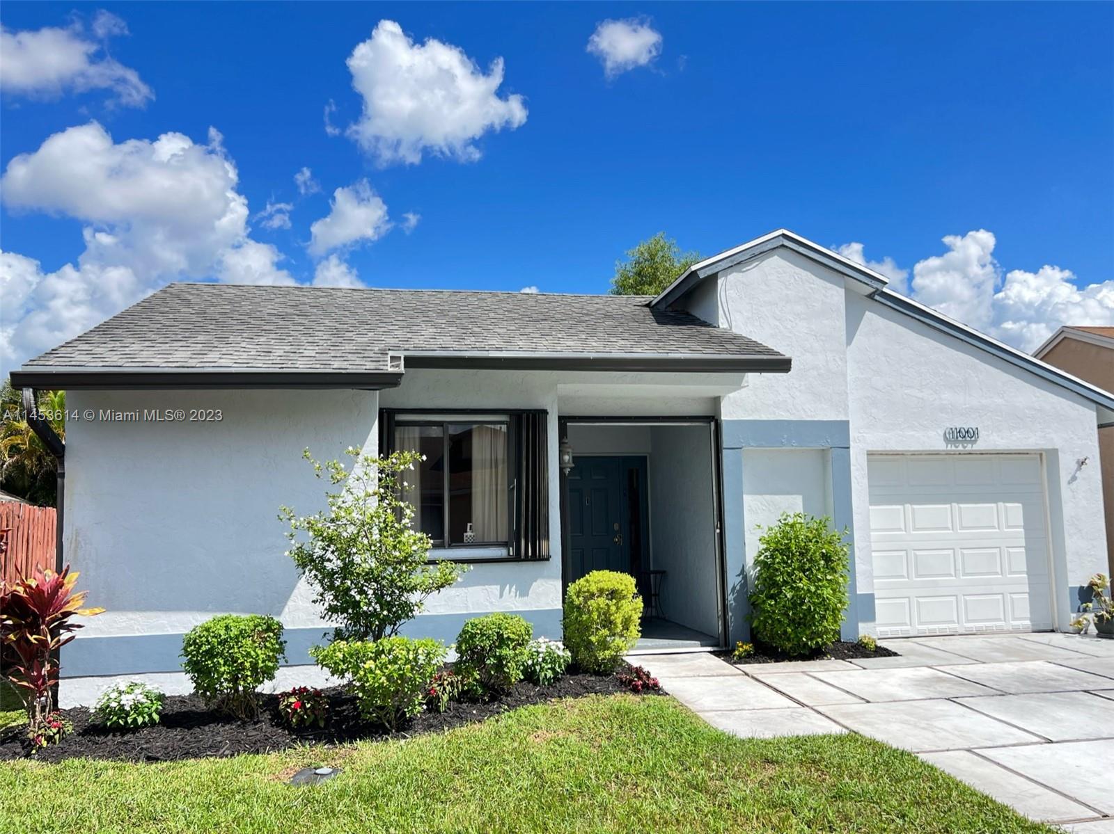 11001 SW 10th St, Pembroke Pines, FL 33025