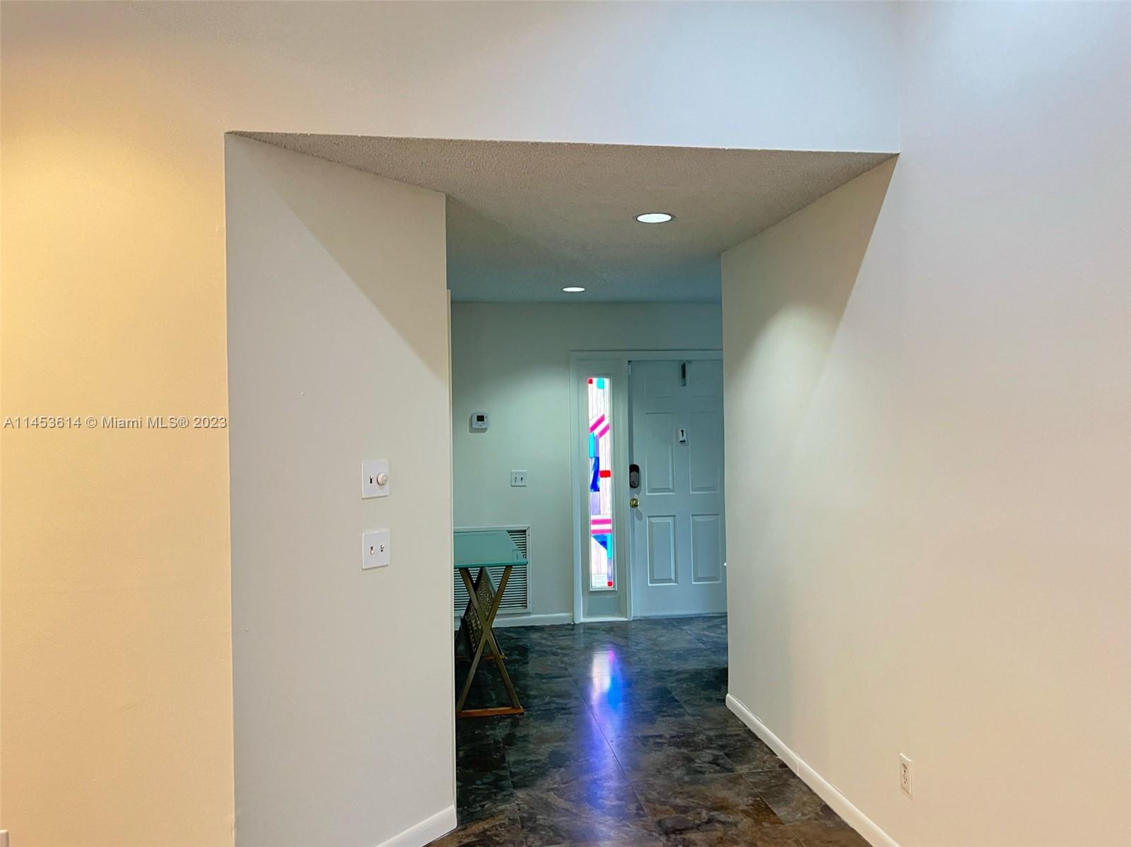Listing Photo 11