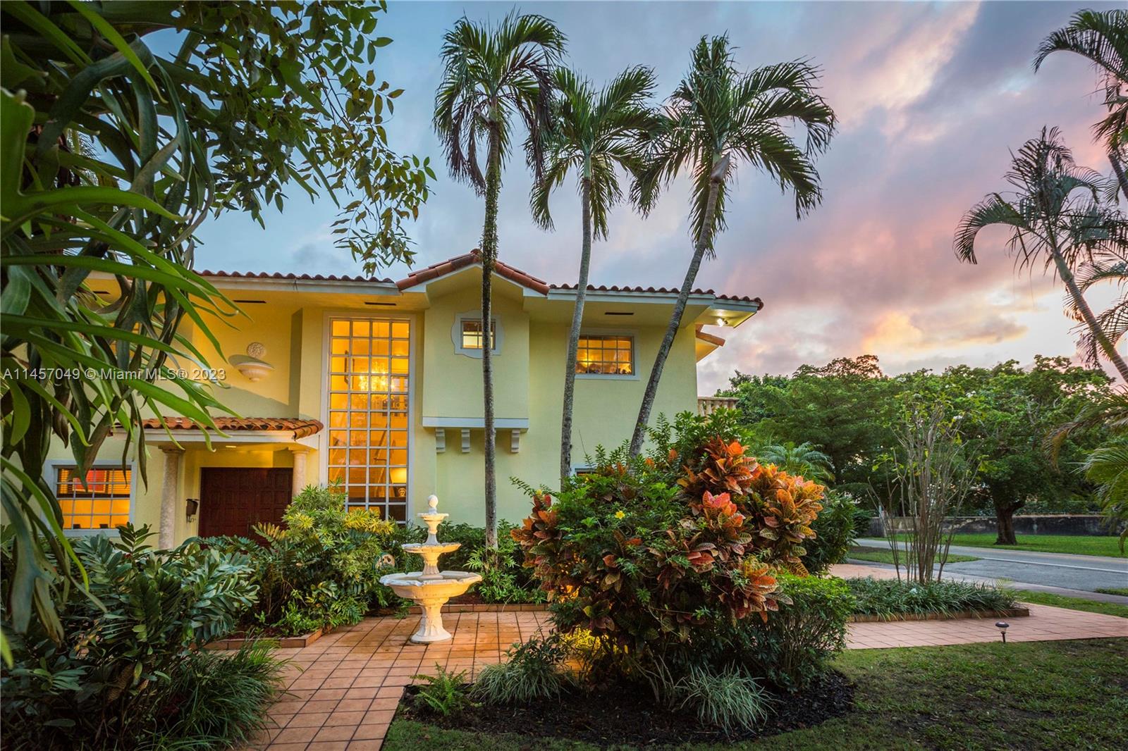 If you are looking for a great location in Coral Gables it does not get much better than this. Two Level, 4-Bedrooms, 3.5-Baths, 2 car garage, on a large corner lot just one block from the Granada golf course. Updated kitchen, large pool, fireplace, and a lot of light. Perfect for entertaining, and just minutes away from downtown Coral Gables and great dining. Pool guest suite, soaring 20ft ceilings, walk in closets, marble baths, and multiple balconies. Great landscaping and surrounded by greenery. Beautiful and imposing, this is an excellent home.
