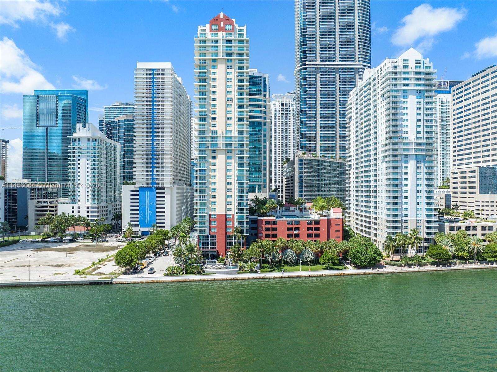 Very rarely available residence in the highly sought-after MARK on Brickell. A luxurious waterfront building situated in the heart of the financial district. You'll want to experience the million-dollar views from this exceptional condo on the 19th floor. Spacious balcony overlooking the bay this condo has amazing city & bay views. The unit includes a W/D, basic cable, internet, granite counters, & stainless appliances. The building offers the best amenities: a fitness center, tennis, pool & spa overlooking the bay, an onsite store, valet parking, carwash, business center, party room, & more. If an investment is your plan, the rental minimum is 30 days 12 times/year. Close to stores & restaurants: Brickell City Centre, Mary Brickell Village, & Publix. Easy access to public transport.