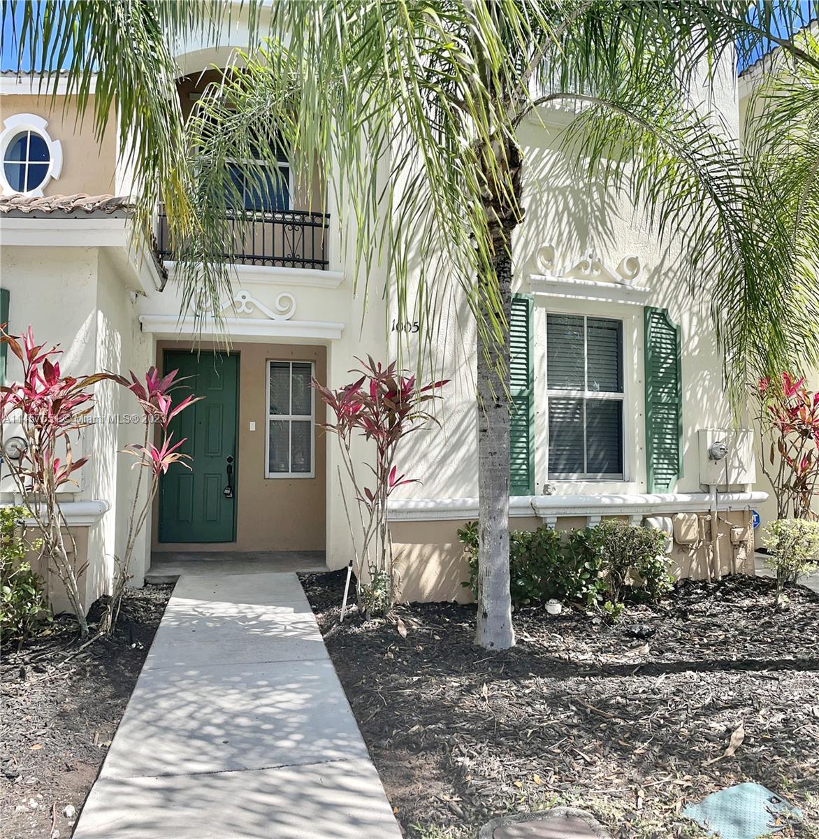 **ASSOCIATION REQUIRES MINIMUM CREDIT SCORE OF 675** LOVELY 2-STORY 4 BEDROOM / 3 BATH TOWNHOME IN THE DESIRABLE MARBELLA BAY COMMUNITY IN WATERSTONE II READY FOR MOVE-IN! THIS SPACIOUS FLOORPLAN FEATURES 1BD/1BTH DOWNSTAIRS AND MANY UPGRADES INCLUDING NEW WHITE KITCHEN CABINETS WITH QUARTZ COUNTERTOP AND STAINLESS STEEL APPLIANCES, TILE THROUGHOUT, AND FRESHLY PAINTED. WASHER & DRYER UPSTAIRS, SPACIOUS PATIO WITH EXTRA STORAGE ROOM. 2 ASSIGNED PARKING SPACES. ENJOY RESORT-STYLE AMENITIES: GATED COMMUNITY, CLUBHOUSE, POOL, PLAYGROUND, FITNESS CENTER AND MUCH MORE! GREAT LOCATION - CLOSE TO A+ SCHOOLS, BAPTIST HOSPITAL, FL TURNPIKE, AIR FORCE BASE & RETAIL. EASY TO SHOW!