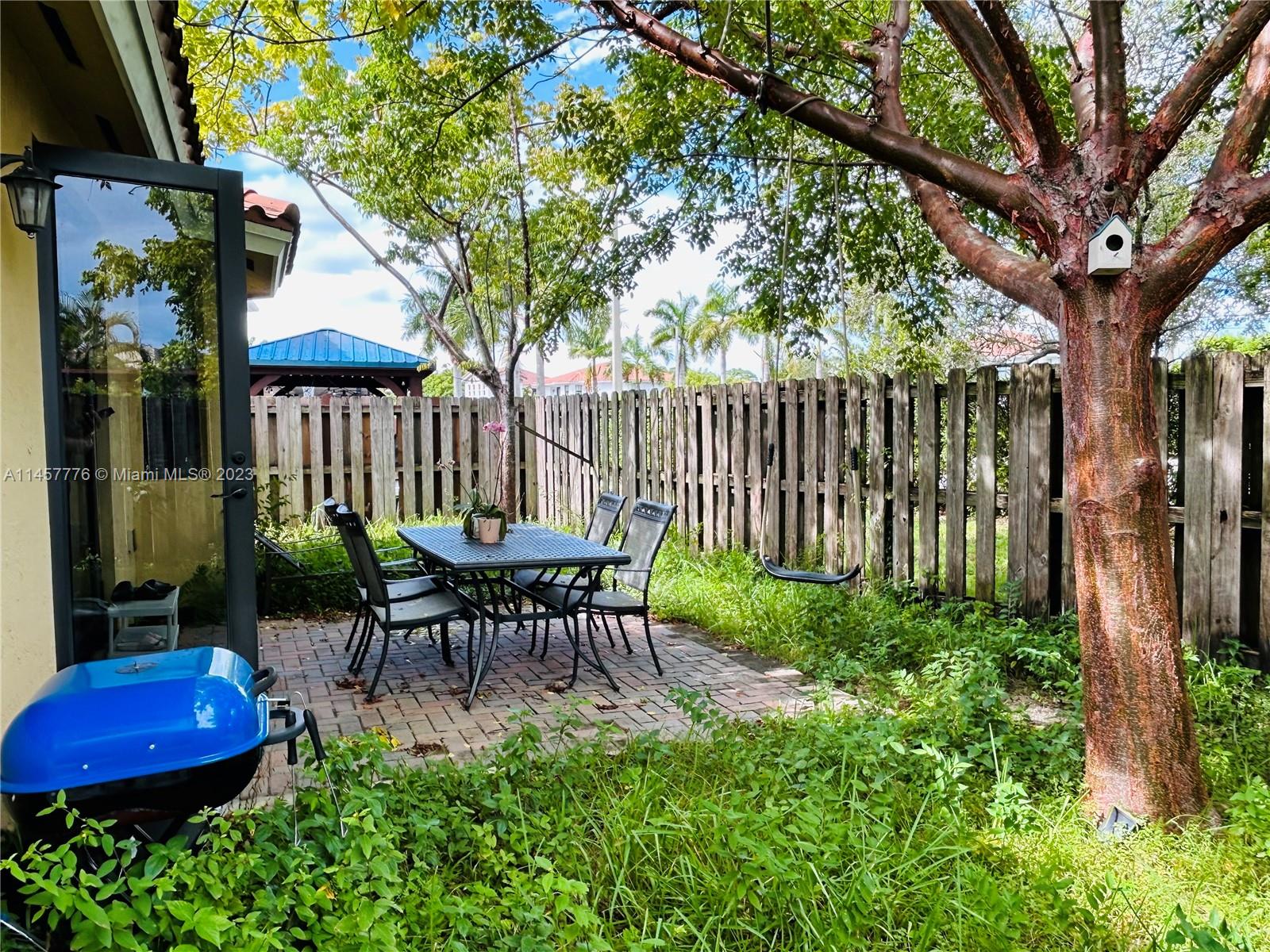 Listing Photo 14