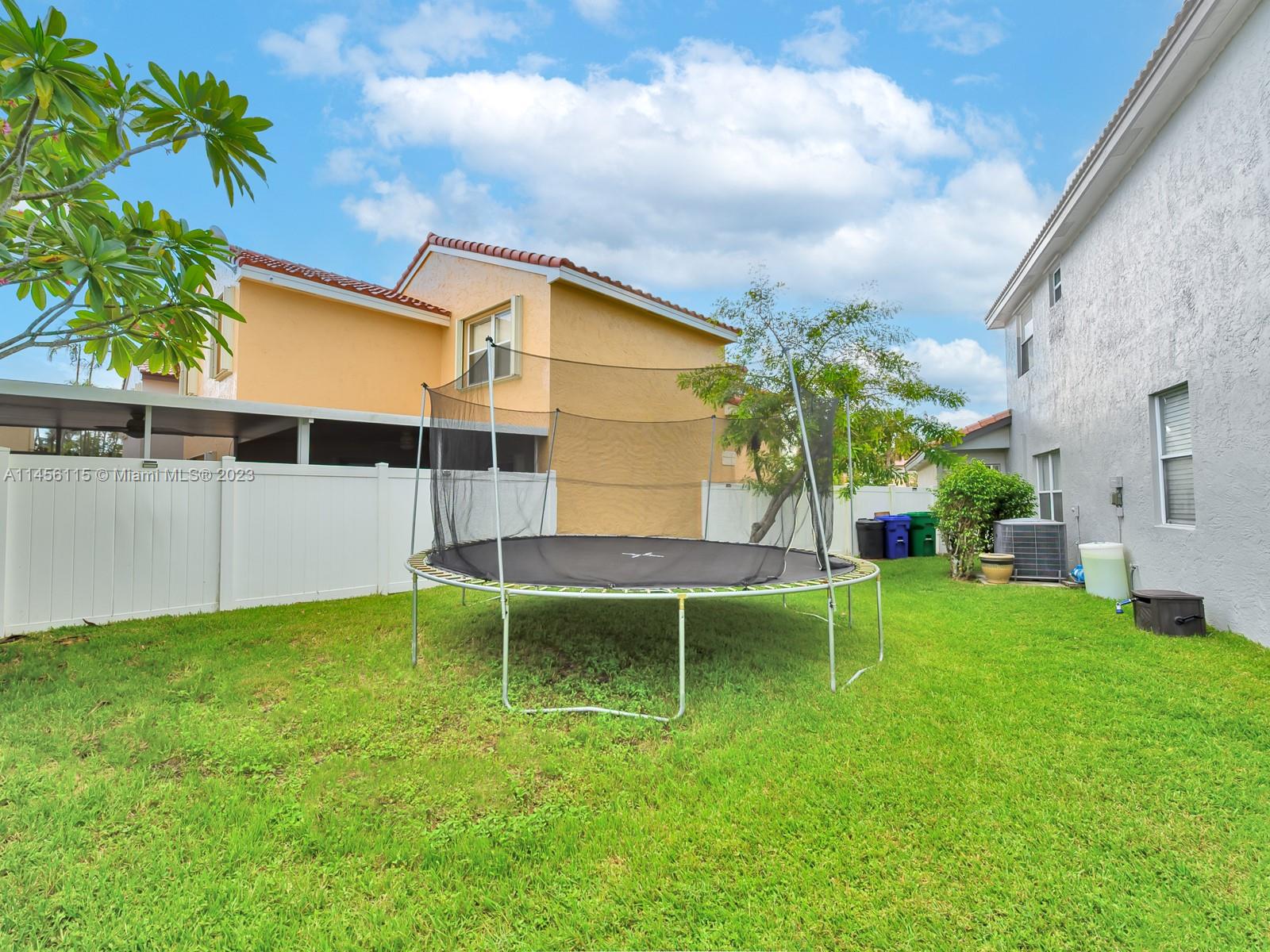 Listing Photo 26