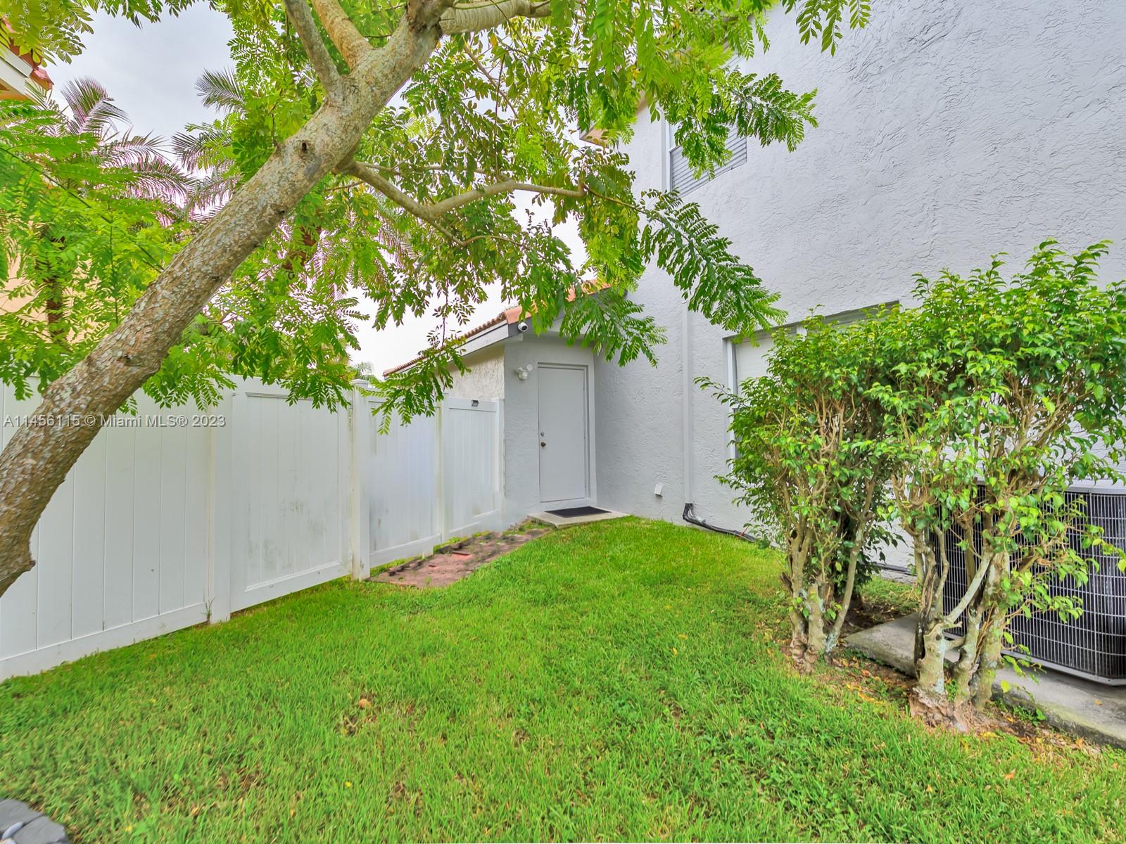 Listing Photo 28