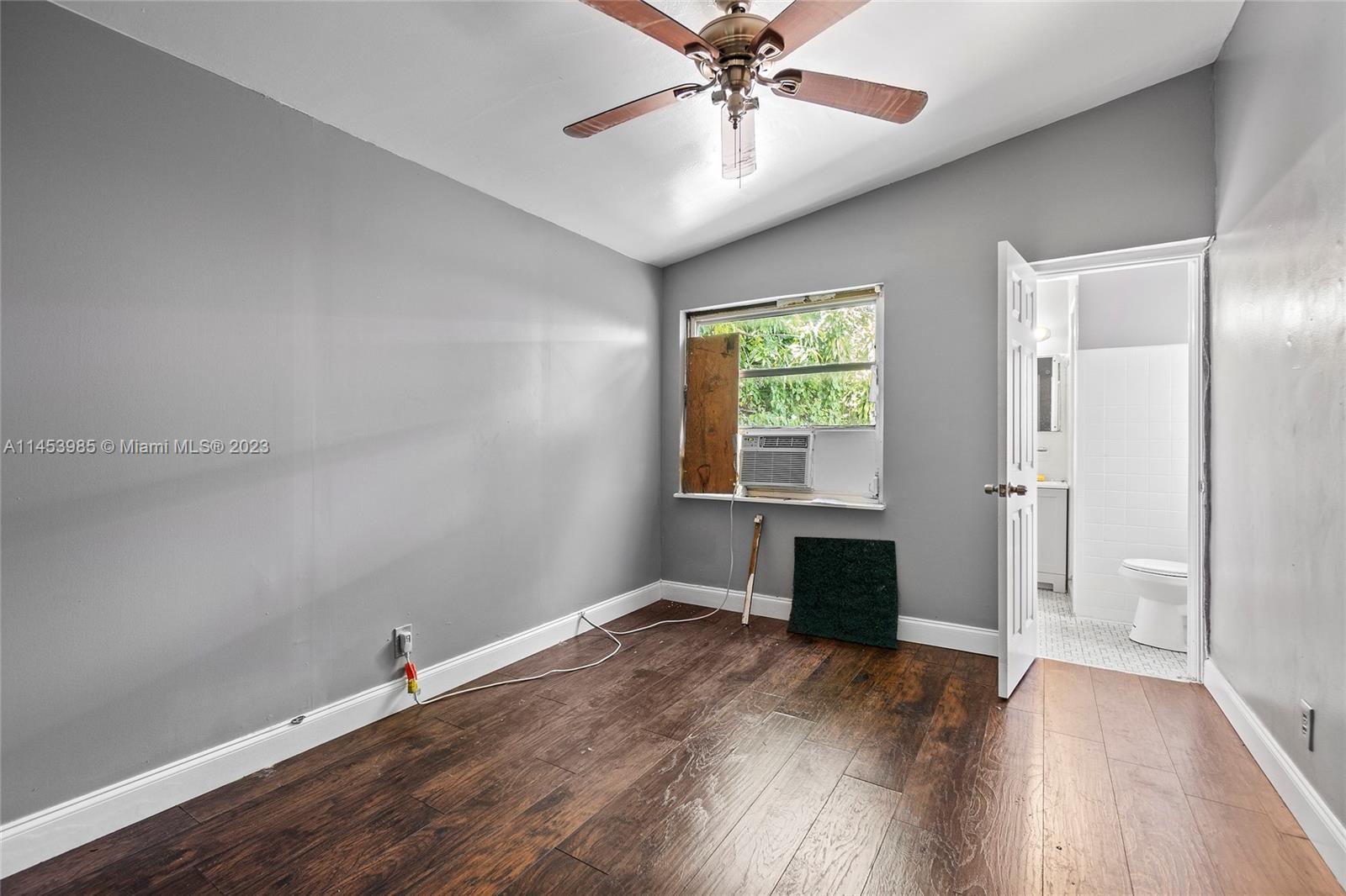 Listing Photo 28