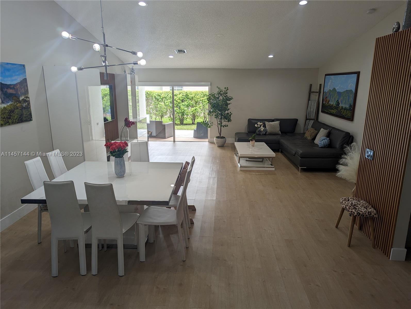 1612 Zenith Way, Weston, FL 33327