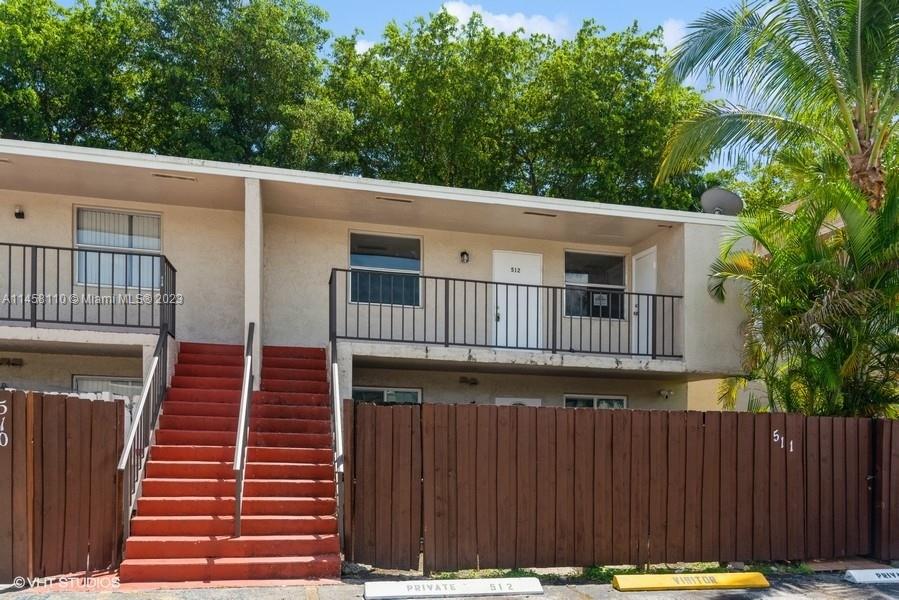 15655 SW 82nd Circle Ln 512, Miami, FL 33193