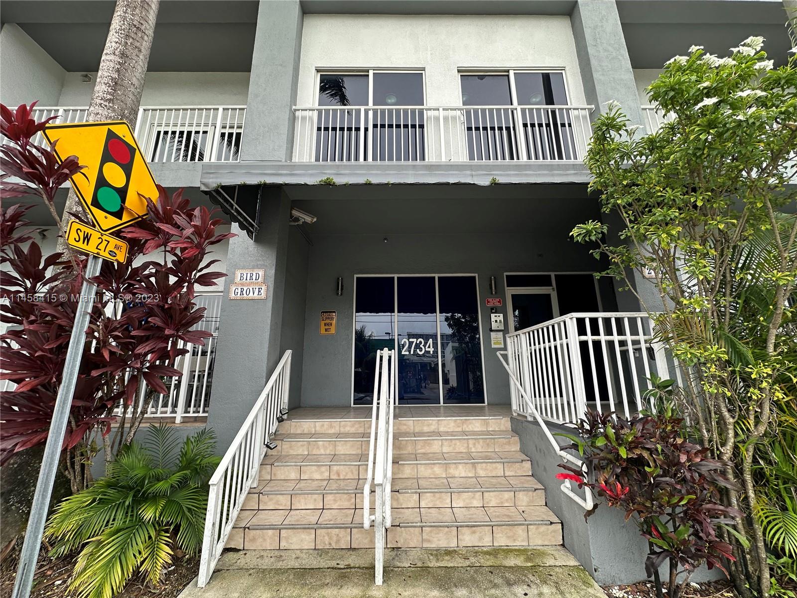 Nice upgrade unit 1 bed/1 bath in Coconut Grove location, gated community walking distance to shops and restaurants. 1 assigned parking space and washer and dryer inside the units. Don't miss this opportunity!! Granite counter top - washer & dryer in unit.
