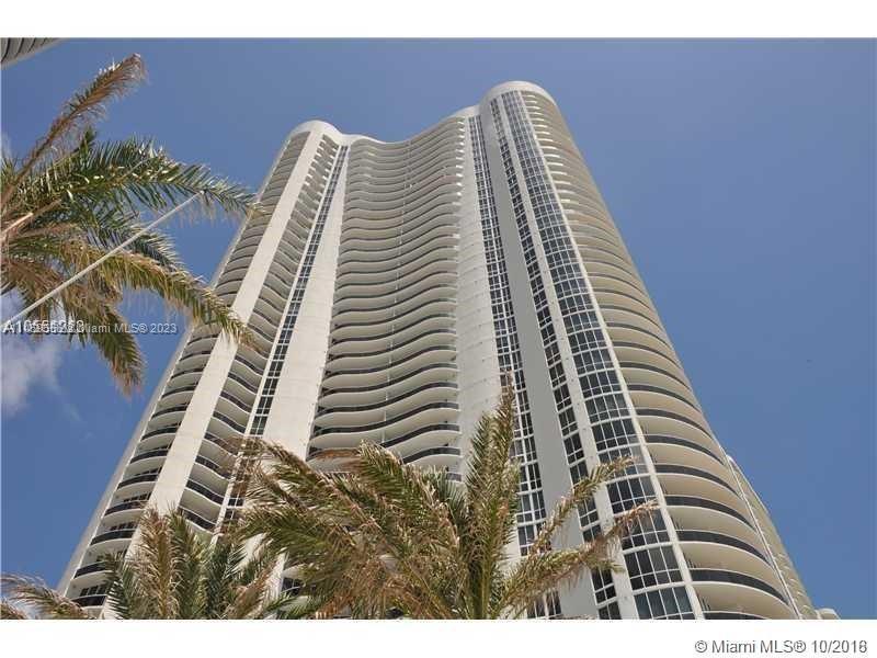 This sleek and sophisticated 02 line is located in a soaring 43 stories luxury tower in desirable Sunny Isles Beach. One of the most magnificent apartments captures amazing wide and long views of Atlantic Ocean. Unit boasts almost 2000 sg.ft. of interior space, two private terraces and a private elevator. Enjoy most beautiful amenities: infinity pool, beach facilities, magnificent fitness center and spa. Resort ambience at it’s best.