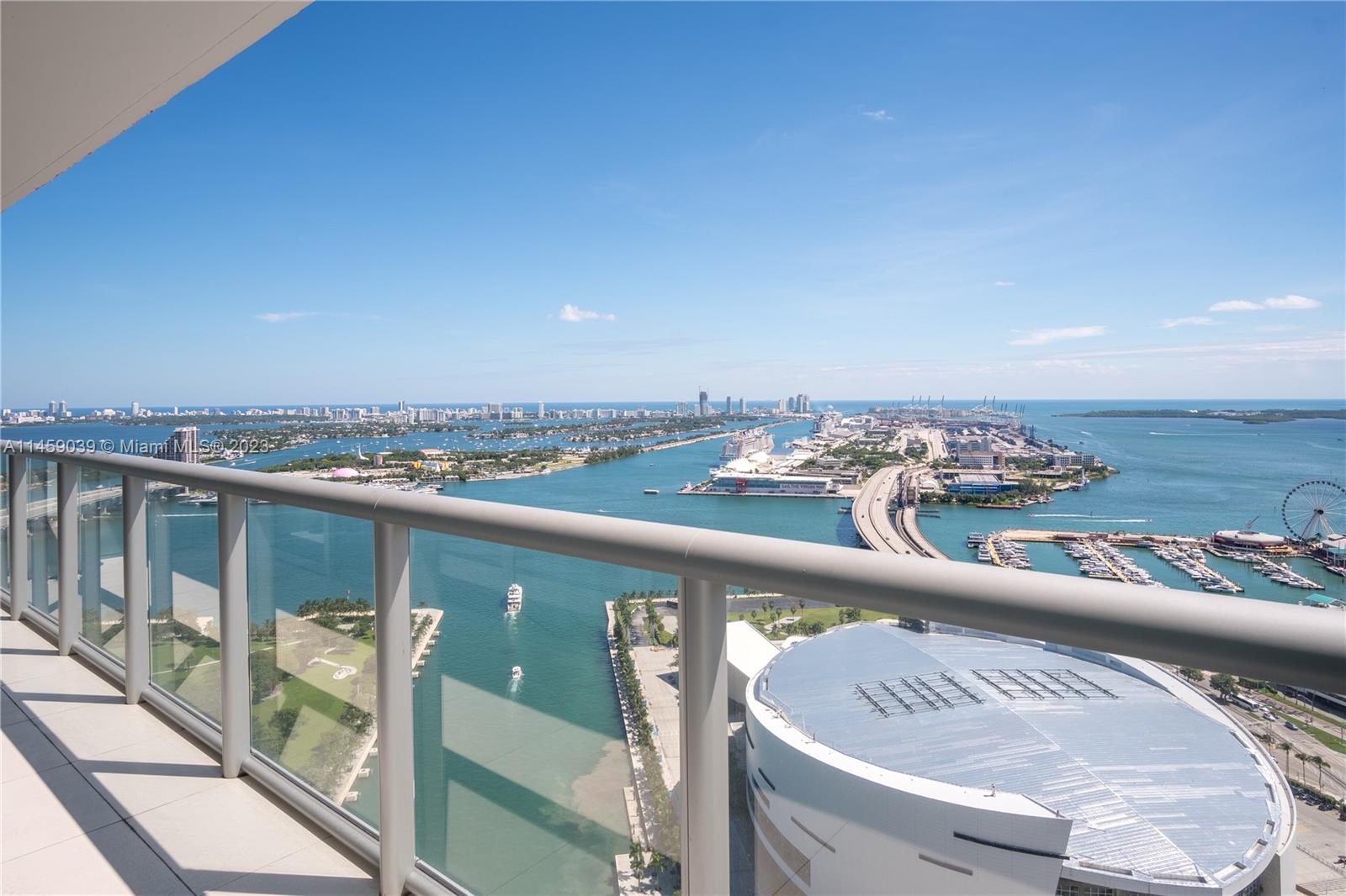 Spectacular Water Views, spacious unit 1 bed 1,5 bath with washer & dryer. Fully furnished, full service building with 24H conciergie, valet service, 2 heated pools, fitness center and a volley court. Enjoy large balcony. Pet friendly. Renters Insurance. 1 year lease $ 3,700 M. 6 M. $ 4,000. DO NOT MISS THIS DEAL!
