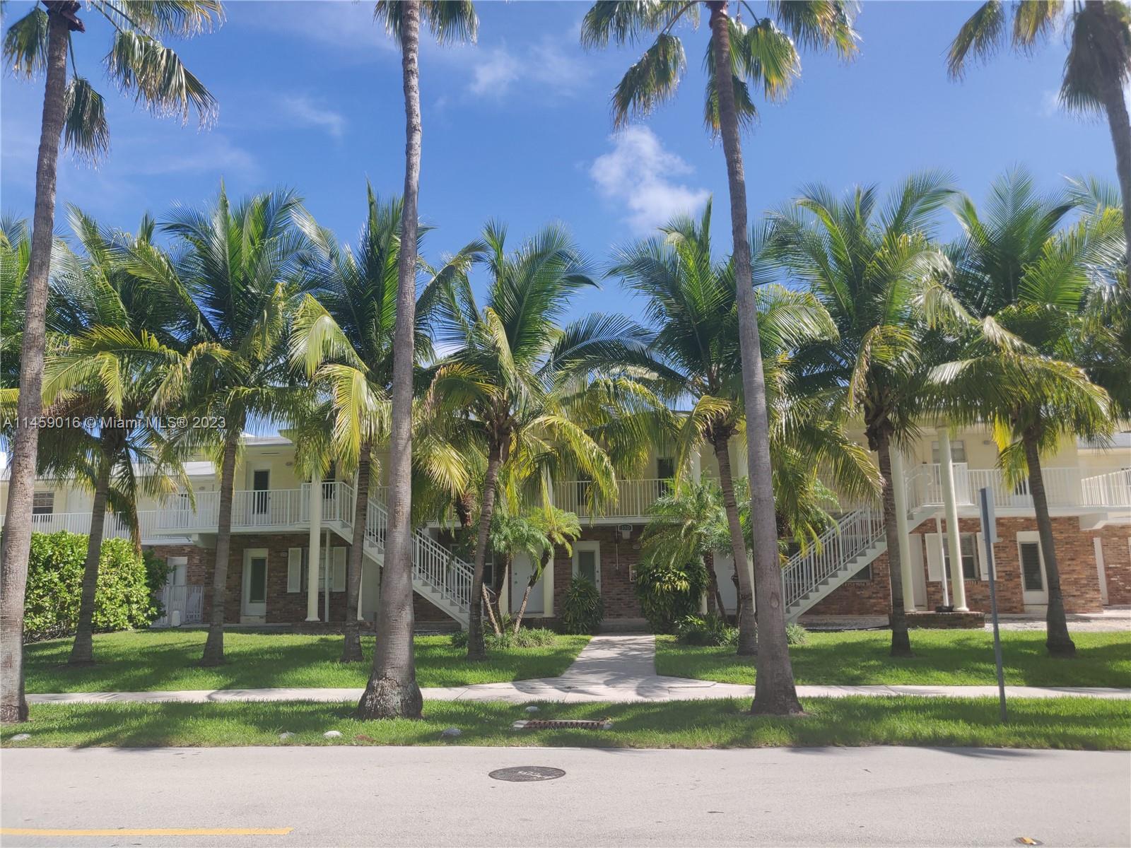 Very nice furnished and perfectly located 1 bedroom / 1 bathroom unit. Freshly painted. First floor entry. Living/dinig room. Kitchen with individual entrance. One bedroom with walking closet and bathroom with shower. Assigned parking #9 + 3 visitors parkings. 2 blocks from beach access, half block from shopping center, 2 blocks from park, restaurantes and many more. Ammenities: Laundry room, swimming pool, mail box.