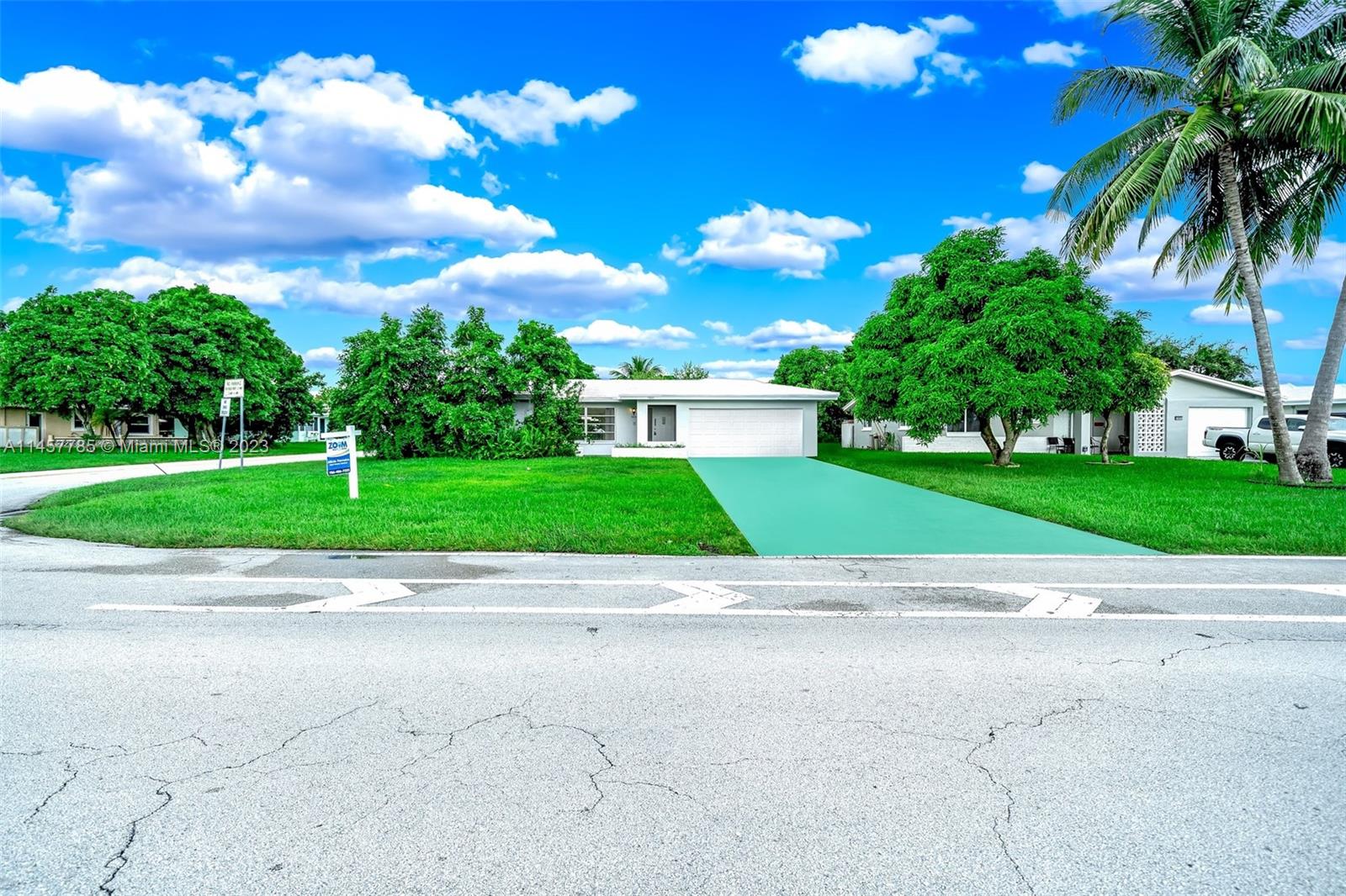 5801 NW 70th Ave  For Sale A11457785, FL