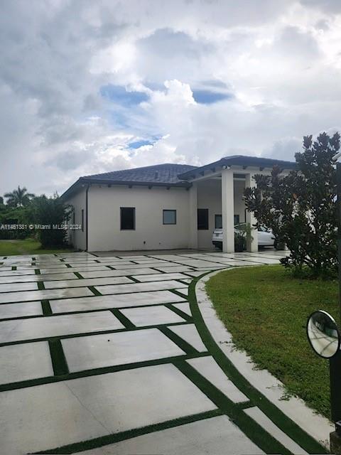 Photo 2 of 17840 SW 216th St in Miami - MLS A11461381
