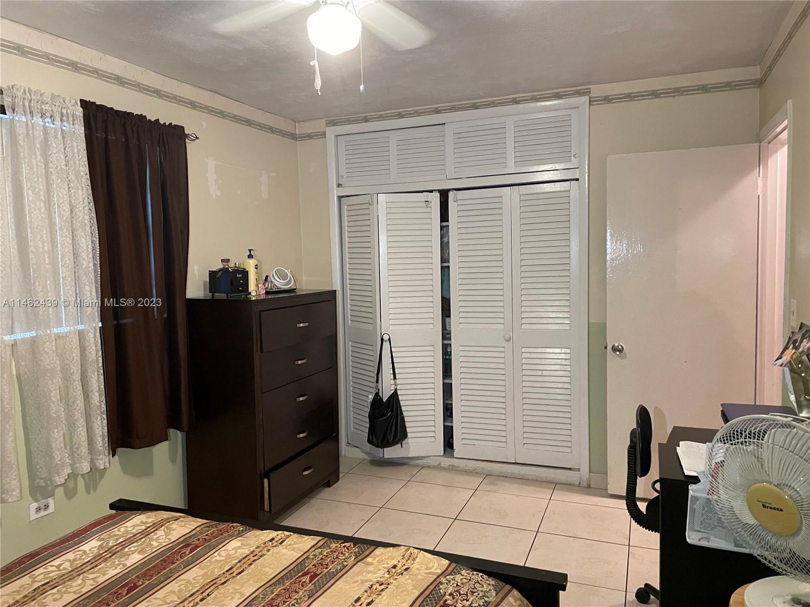 Listing Photo 12