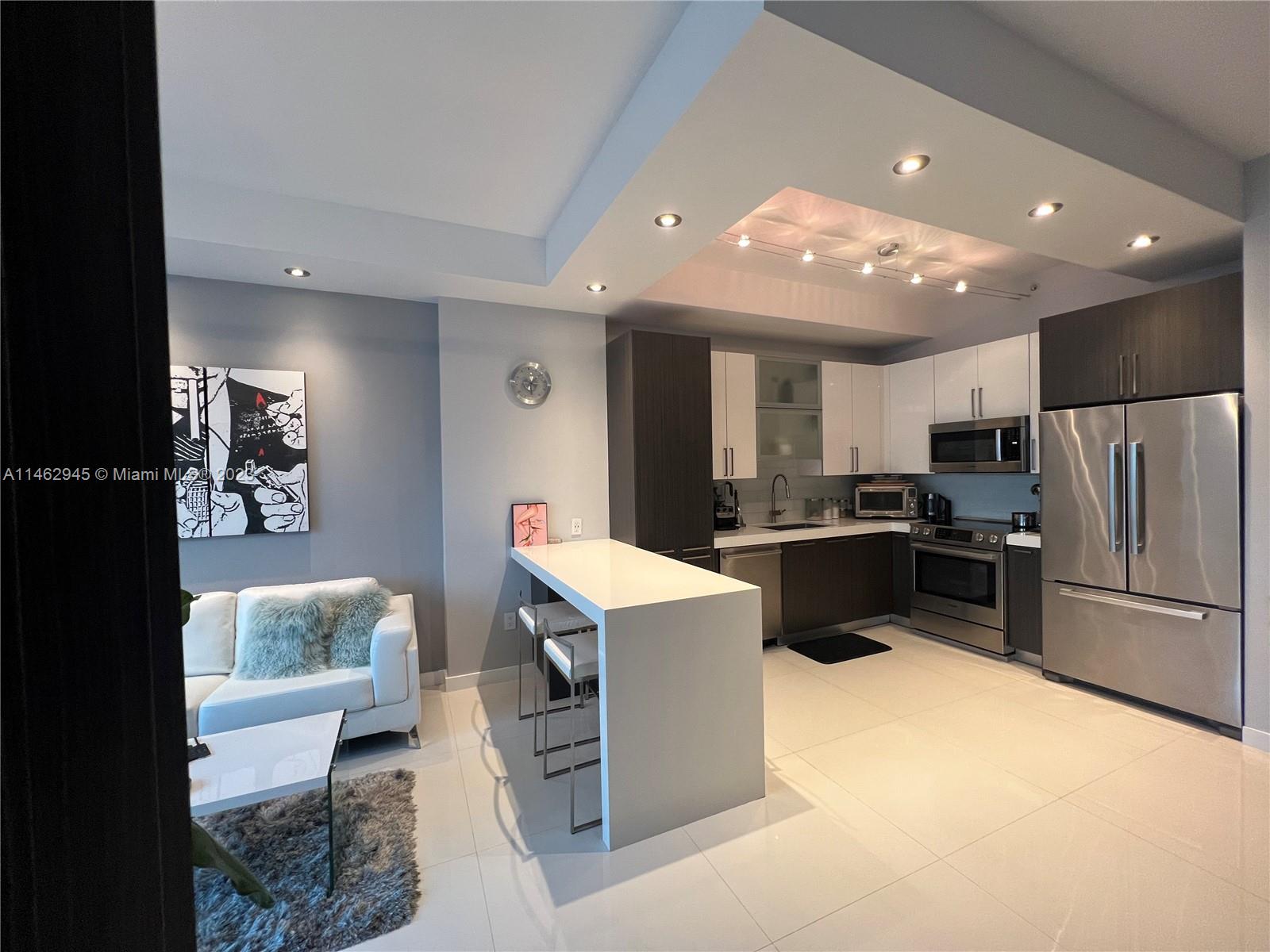 Photo 2 of Loft Downtown II Apt 3207 in Miami - MLS A11462945