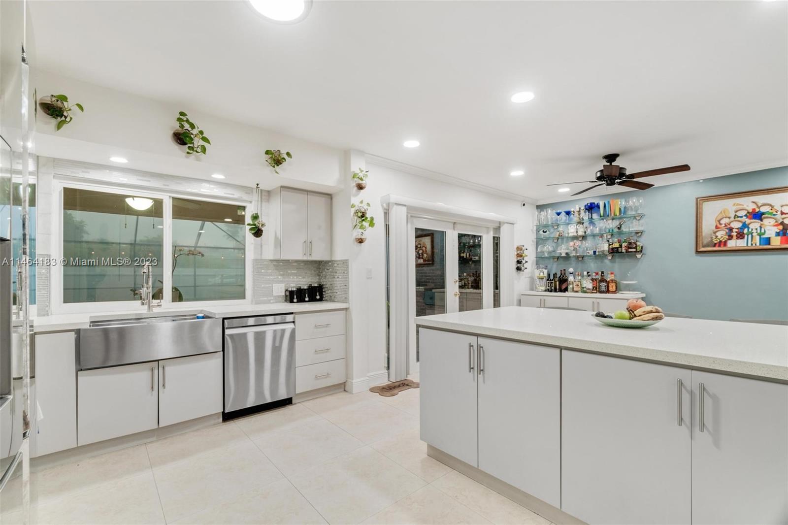 Listing Photo 11