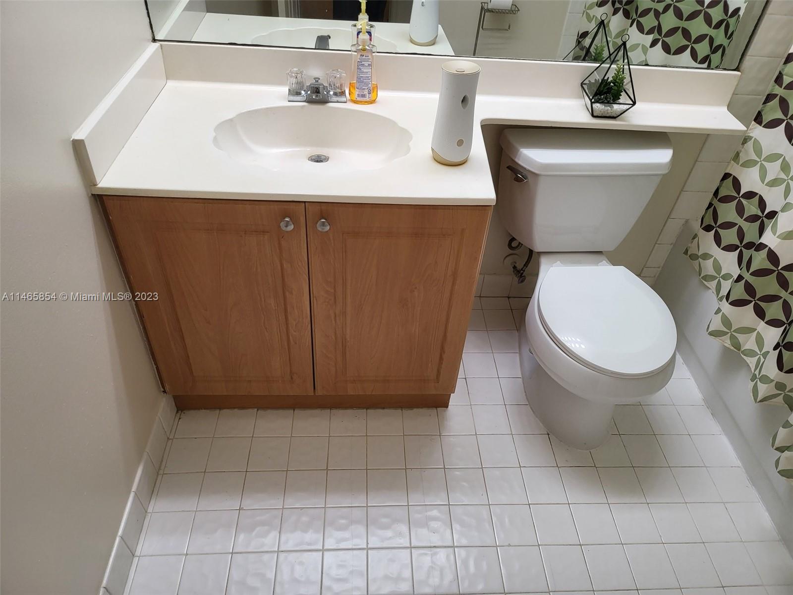 Listing Photo 17