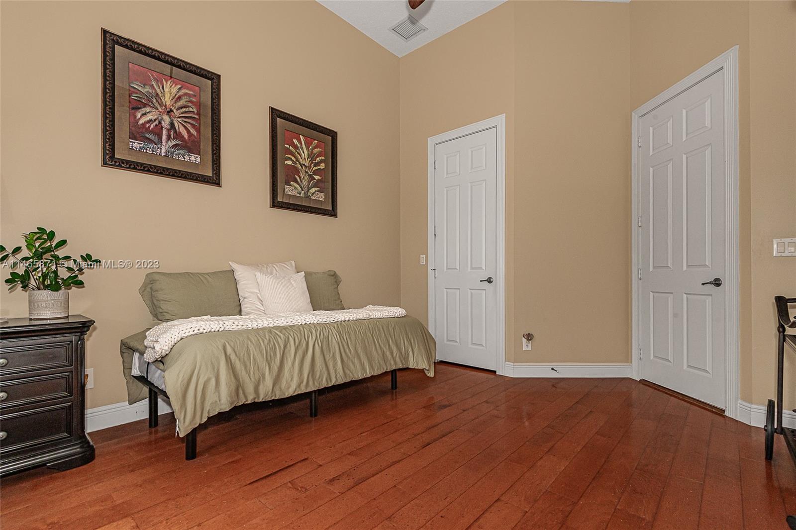 Listing Photo 43