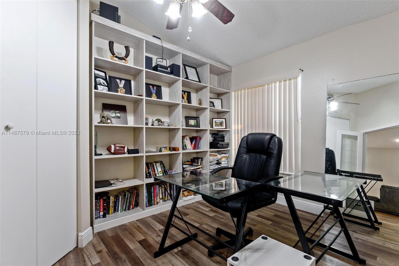Listing Photo 11