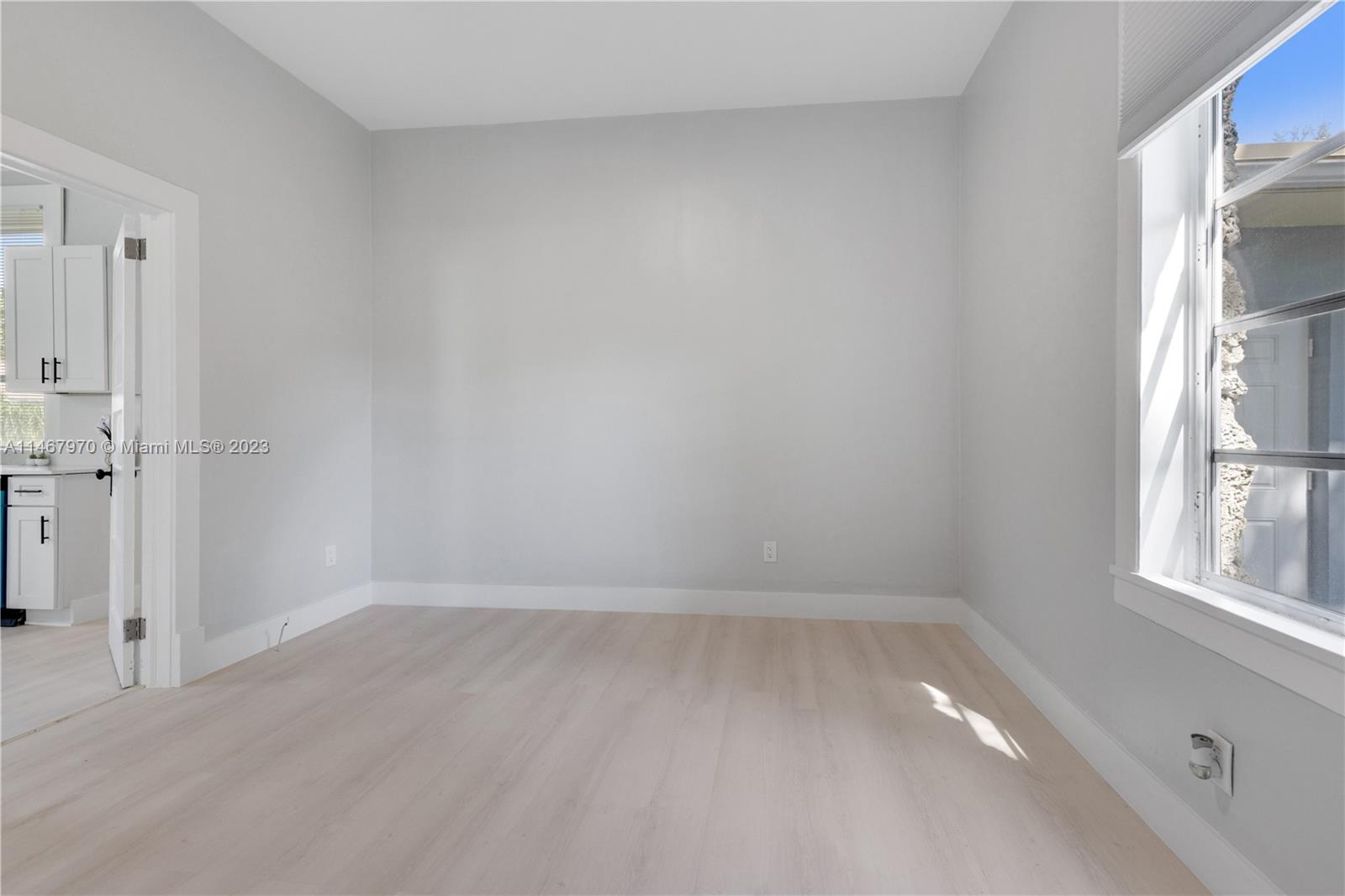 Listing Photo 22