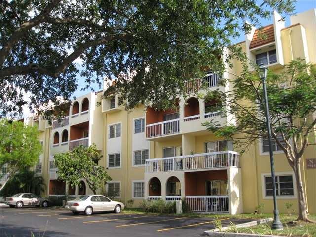 Light and Bright, Spacious first floor condo in most desirable and centrally located community of Village of Kings Creek with convenient access to buses and metrorail.  Unit features low maintenance fees, impact windows and doors, a foyer entrance, eat-in-kitchen, plenty of closet space and large bedroom. 
Amenities include pools, tennis/pickle/racquetball and basketball courts, walking trails, pool and ping pong tables, gym, 24-hour roving security, cable T.V. and water. 
Association has ample reserves.
No dogs allowed.